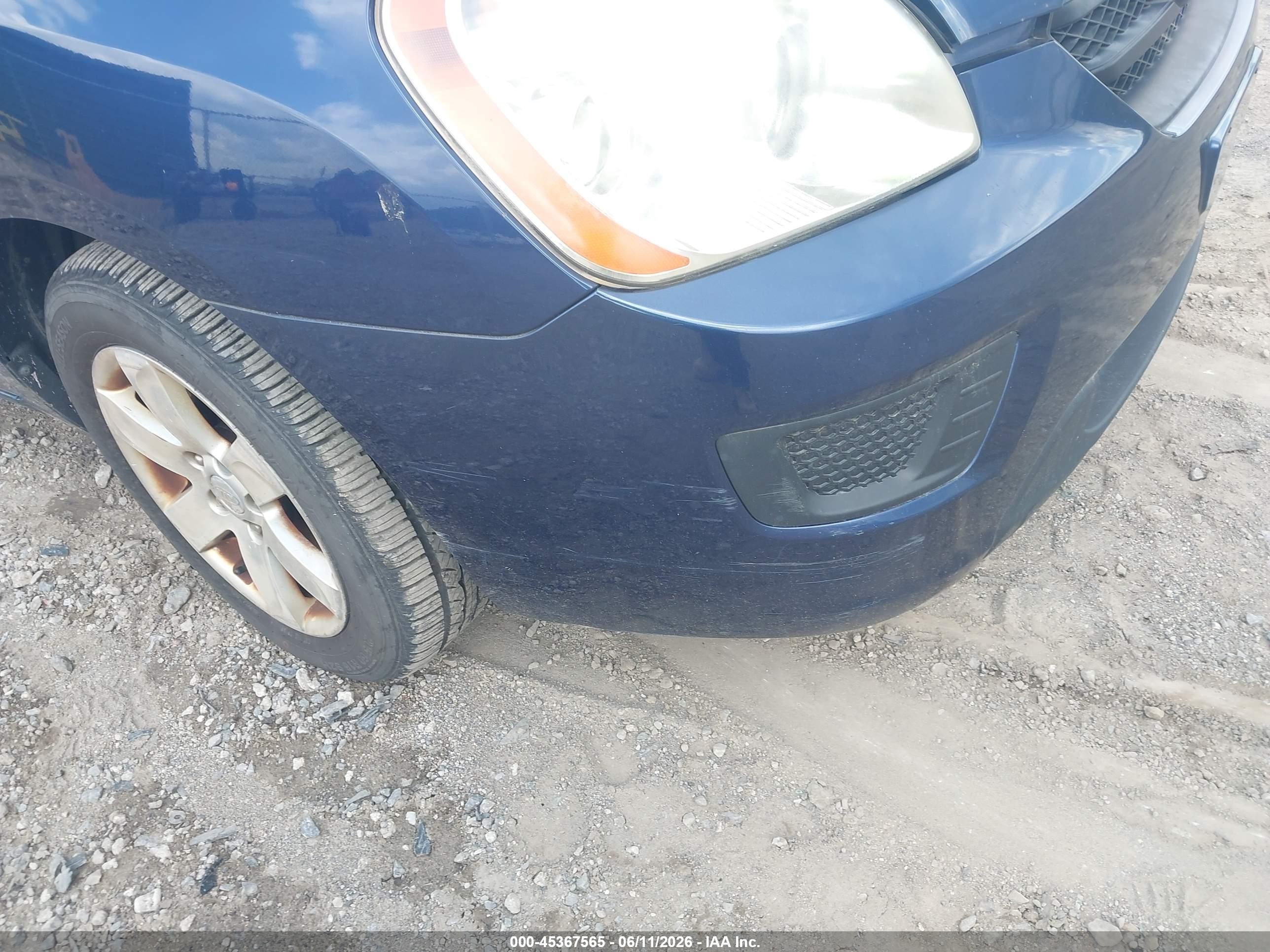 2008 Kia Rondo Lx V6 Blue vin: KNAFG526087184019