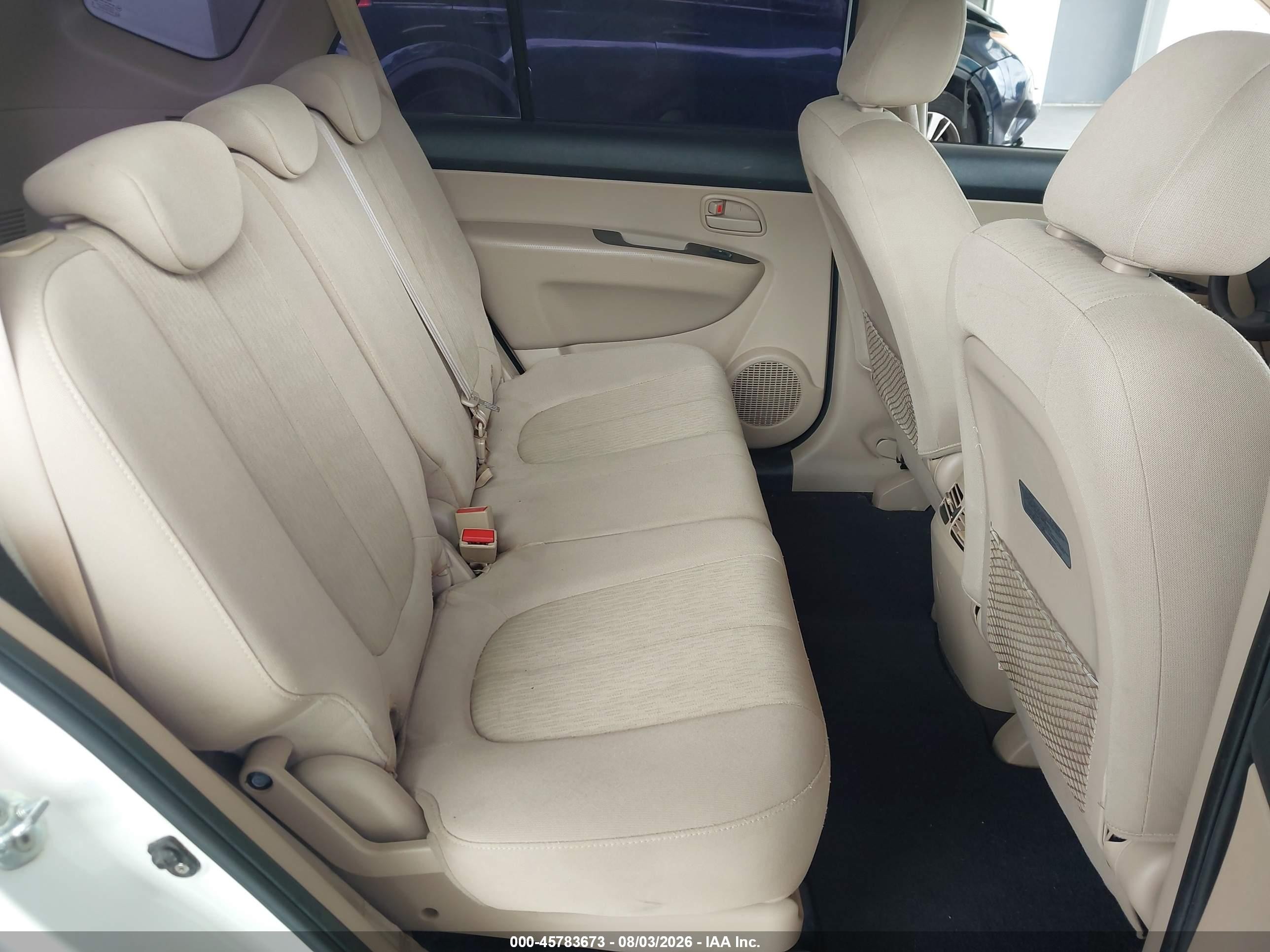 2009 Kia Rondo Lx V6 Белый vin: KNAFG526097252238