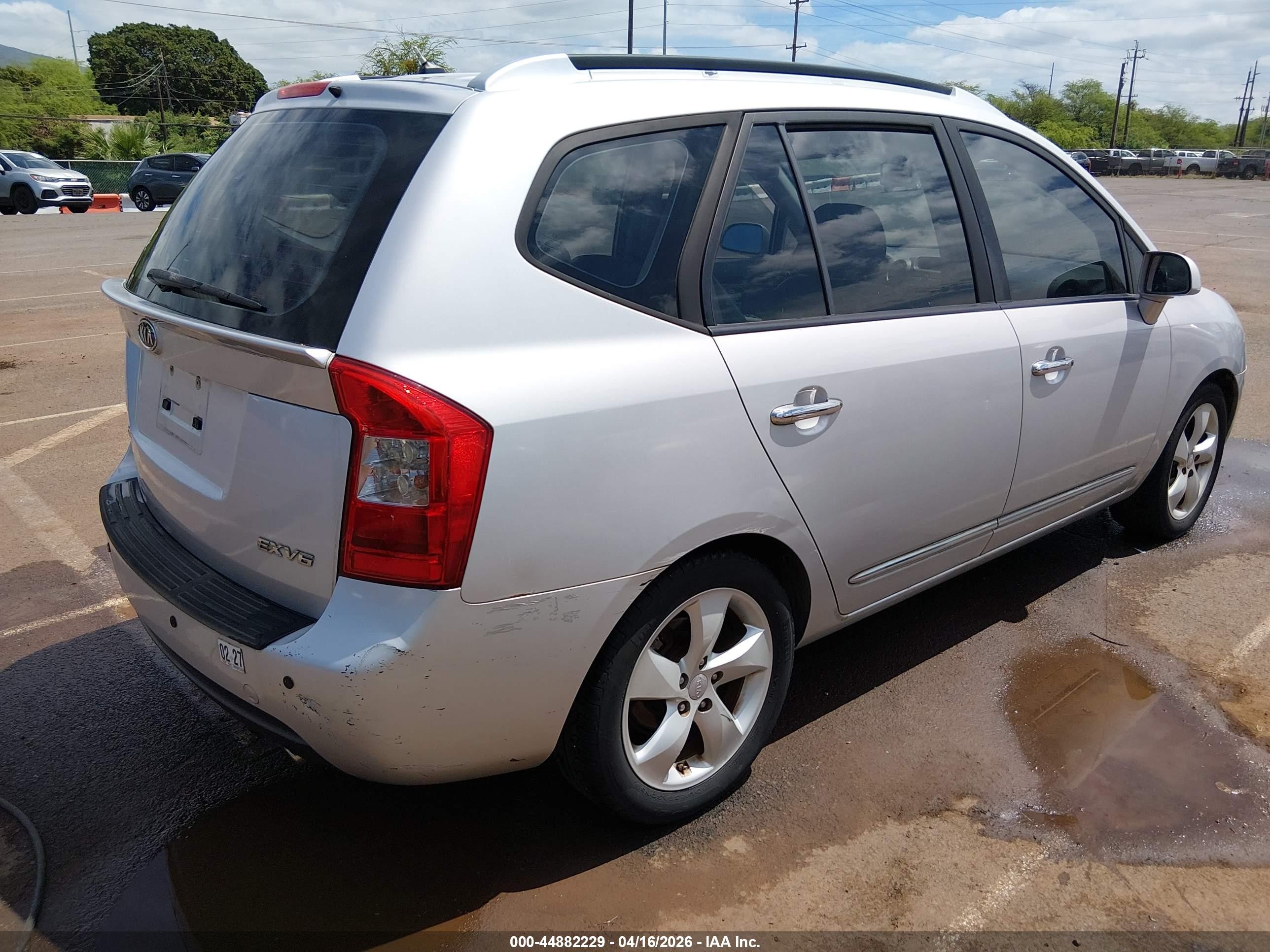 2007 Kia Rondo Ex V6 Blue vin: KNAFG526177104368