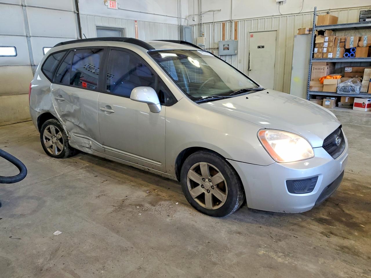 2008 Kia Rondo Lx/ex Silver vin: KNAFG526187160182