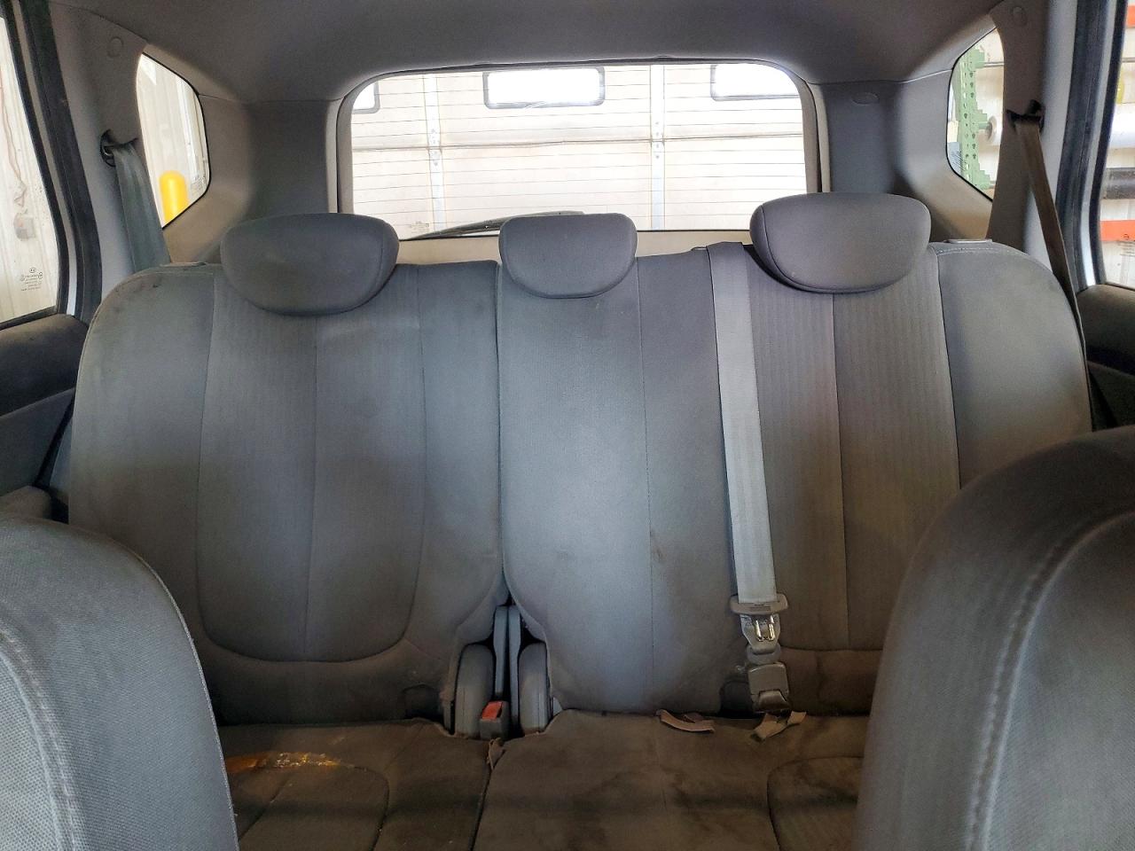 2008 Kia Rondo Lx Серебряный vin: KNAFG526287182966