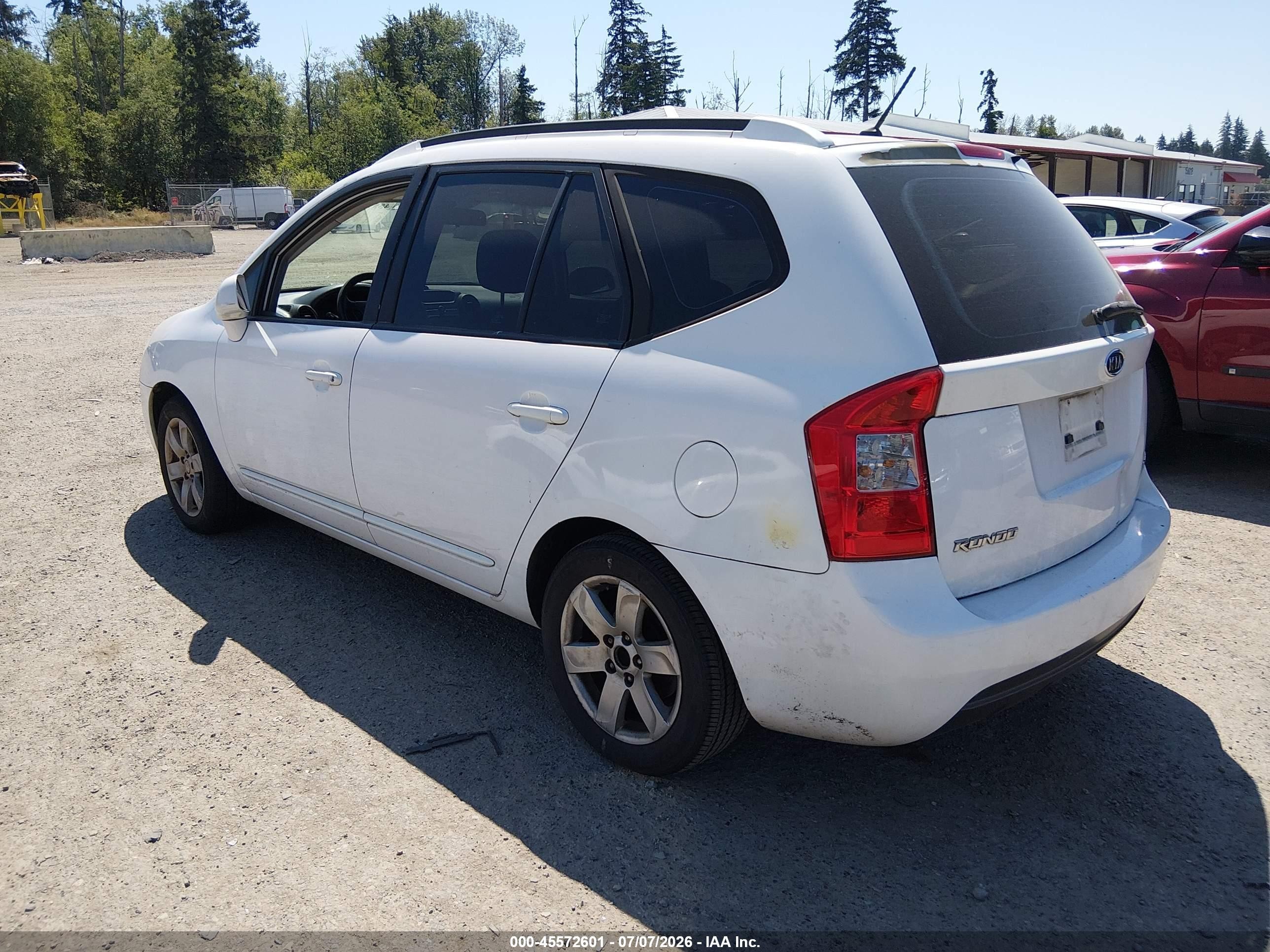 2007 Kia Rondo Lx V6 Белый vin: KNAFG526377104565