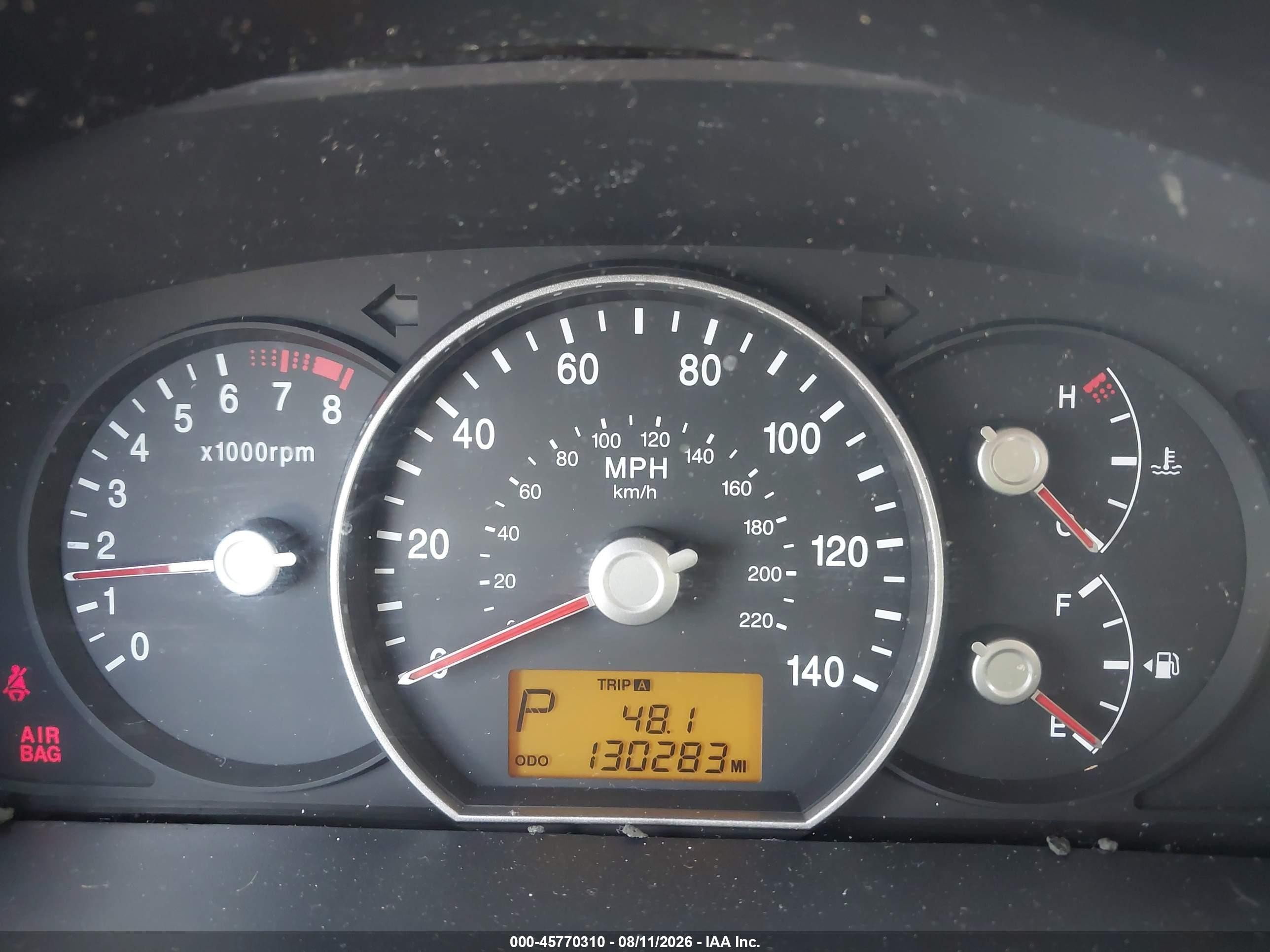 2008 Kia Rondo Lx V6 Red vin: KNAFG526387154044