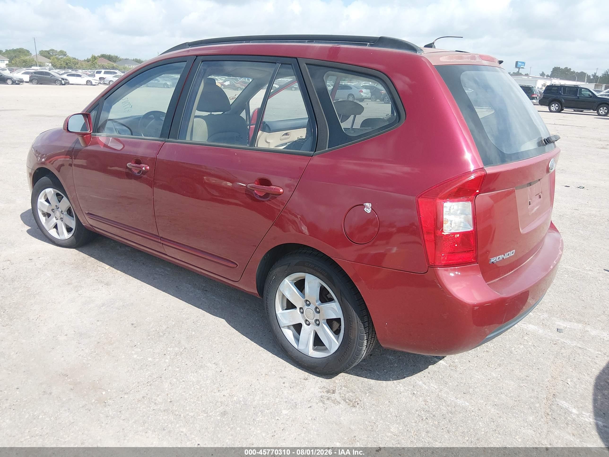2008 Kia Rondo Lx V6 Red vin: KNAFG526387154044