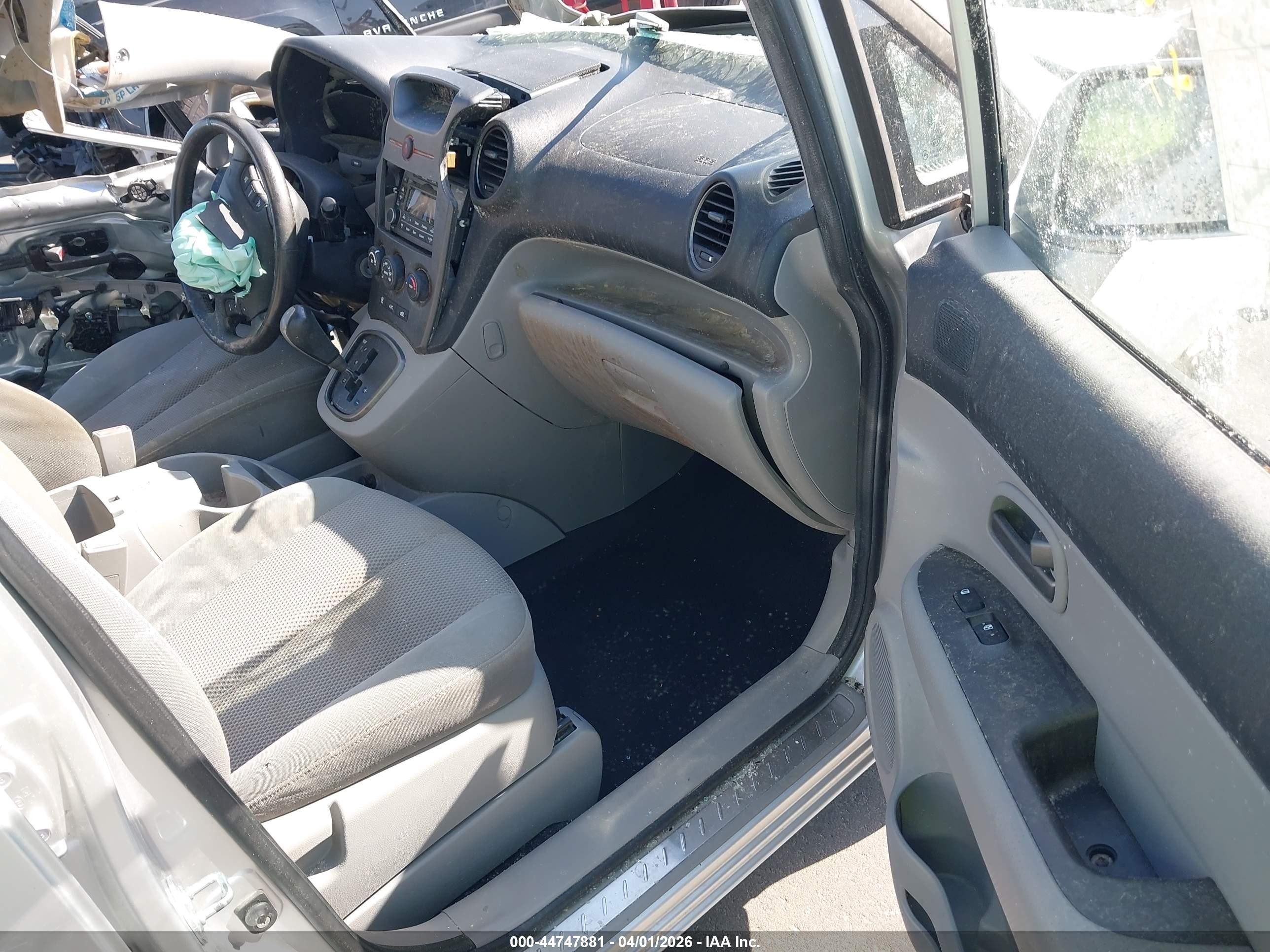 2008 Kia Rondo Ex V6 Silver vin: KNAFG526387205039