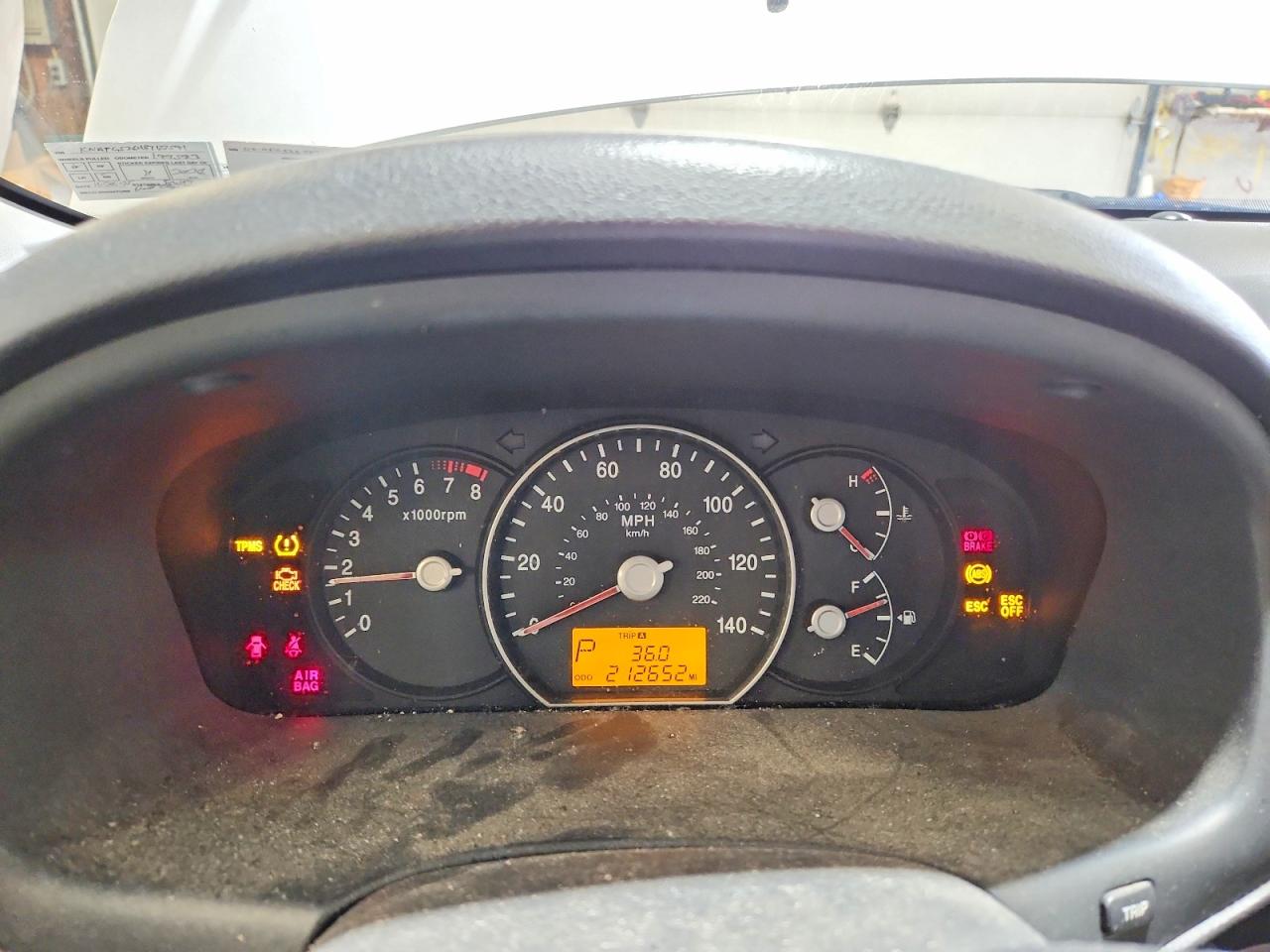 2008 Kia Rondo Lx Серебряный vin: KNAFG526487133591