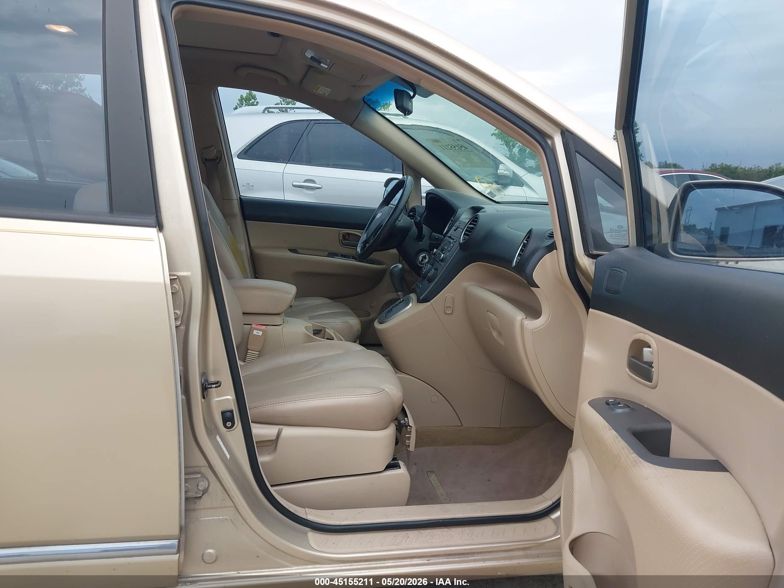 2007 Kia Rondo Ex V6 Gold vin: KNAFG526577053635