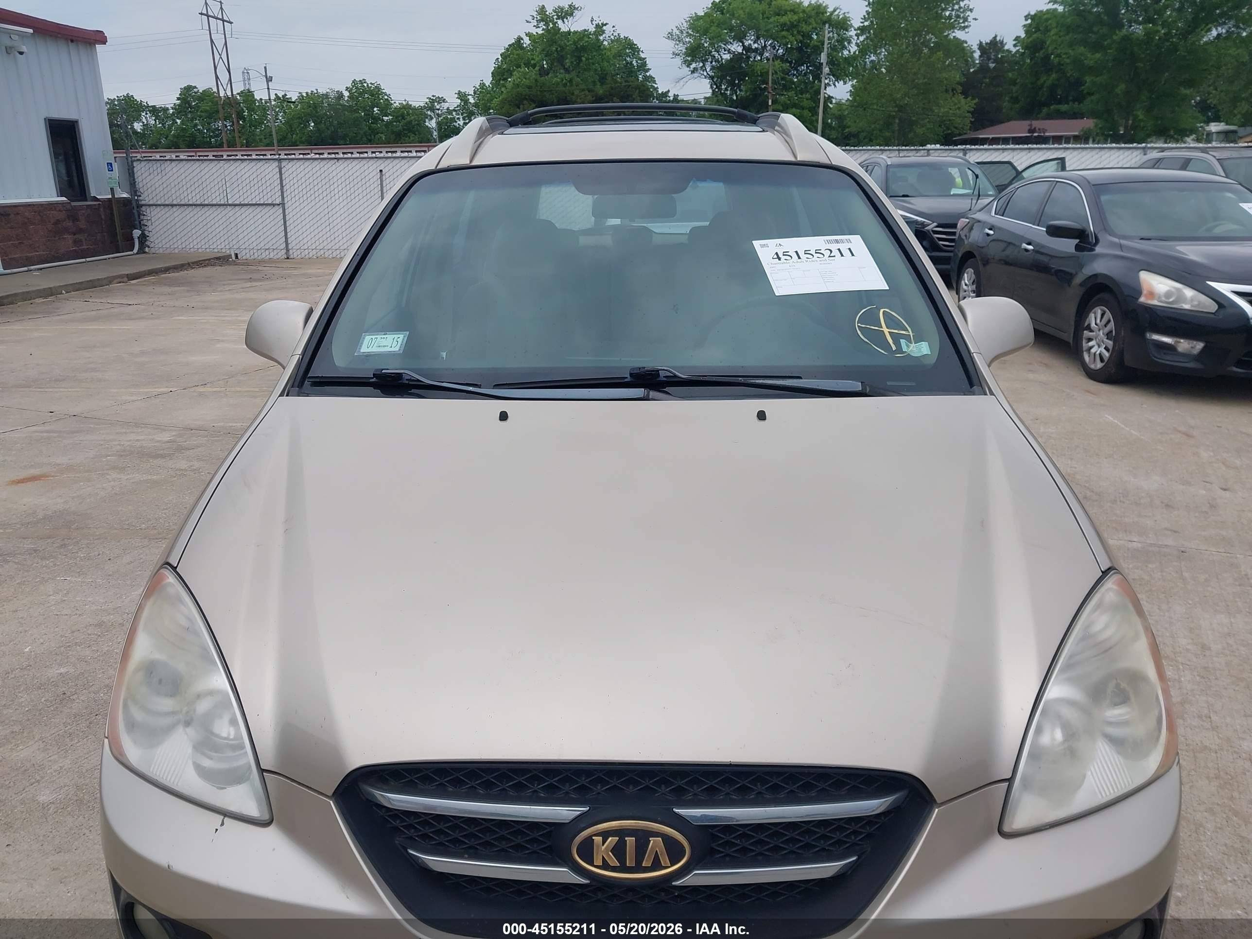 2007 Kia Rondo Ex V6 Gold vin: KNAFG526577053635