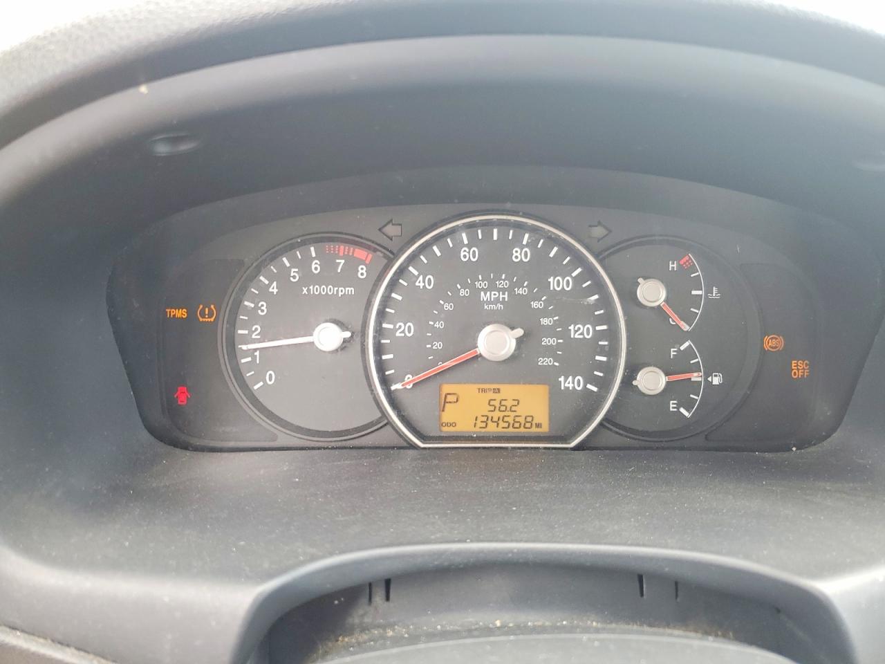 2008 Kia Rondo Lx Red vin: KNAFG526587144552