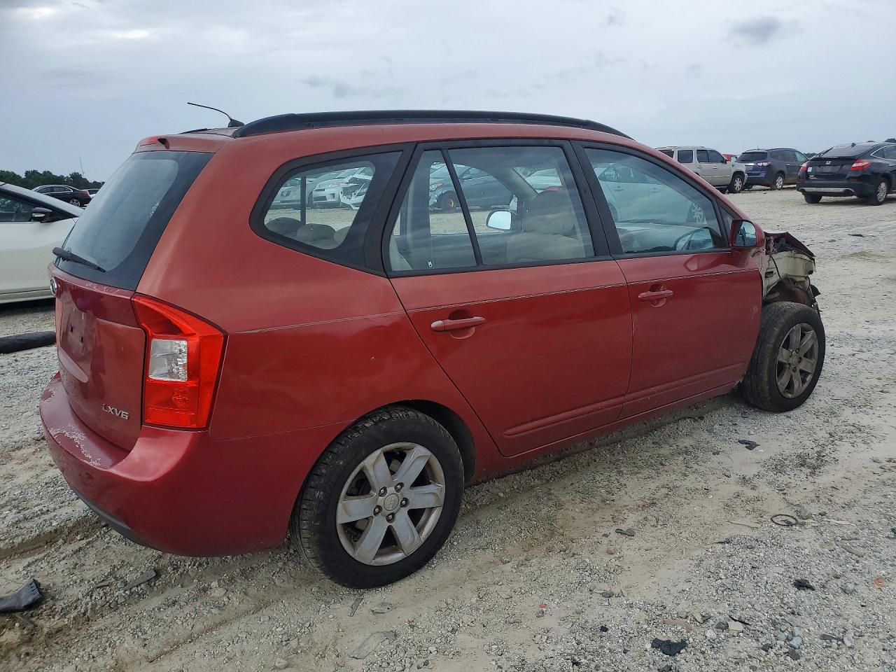 2008 Kia Rondo Lx Red vin: KNAFG526587149704