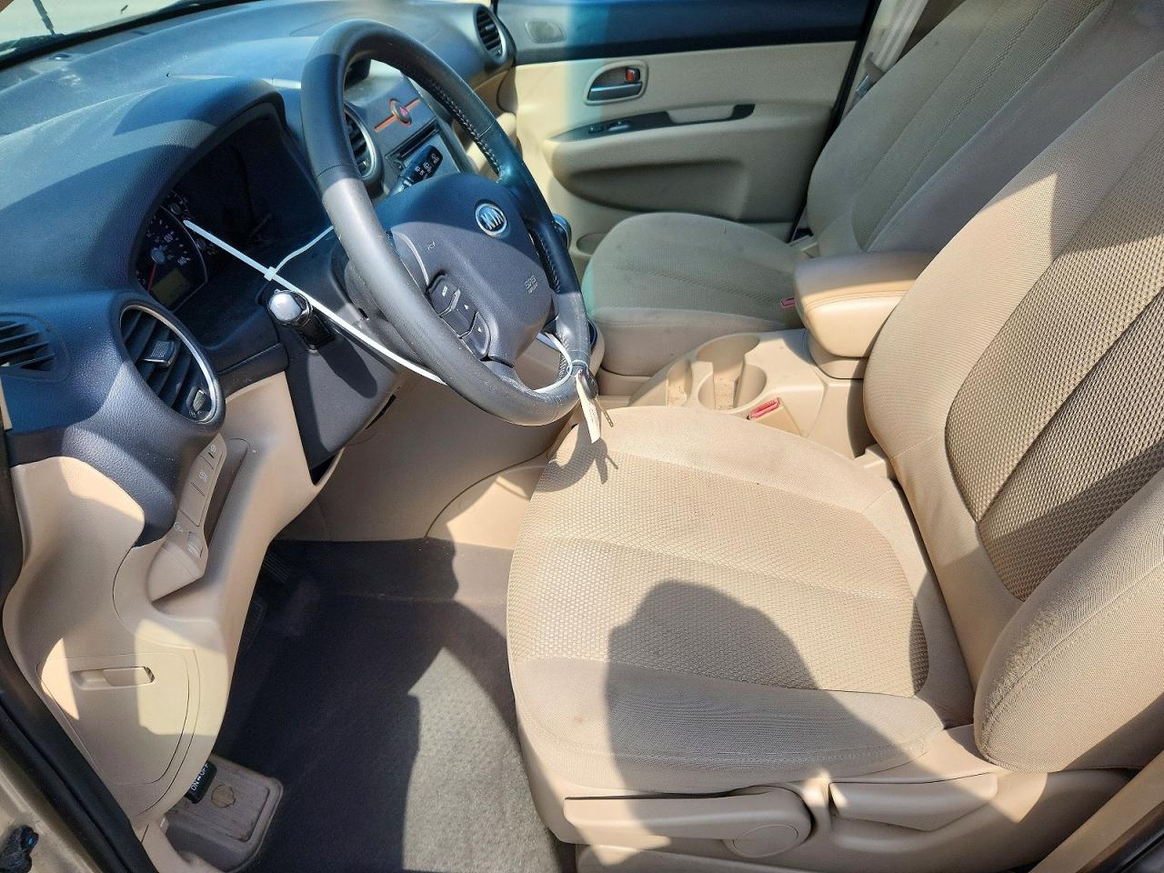 2008 Kia Rondo Lx Золотой vin: KNAFG526587164302