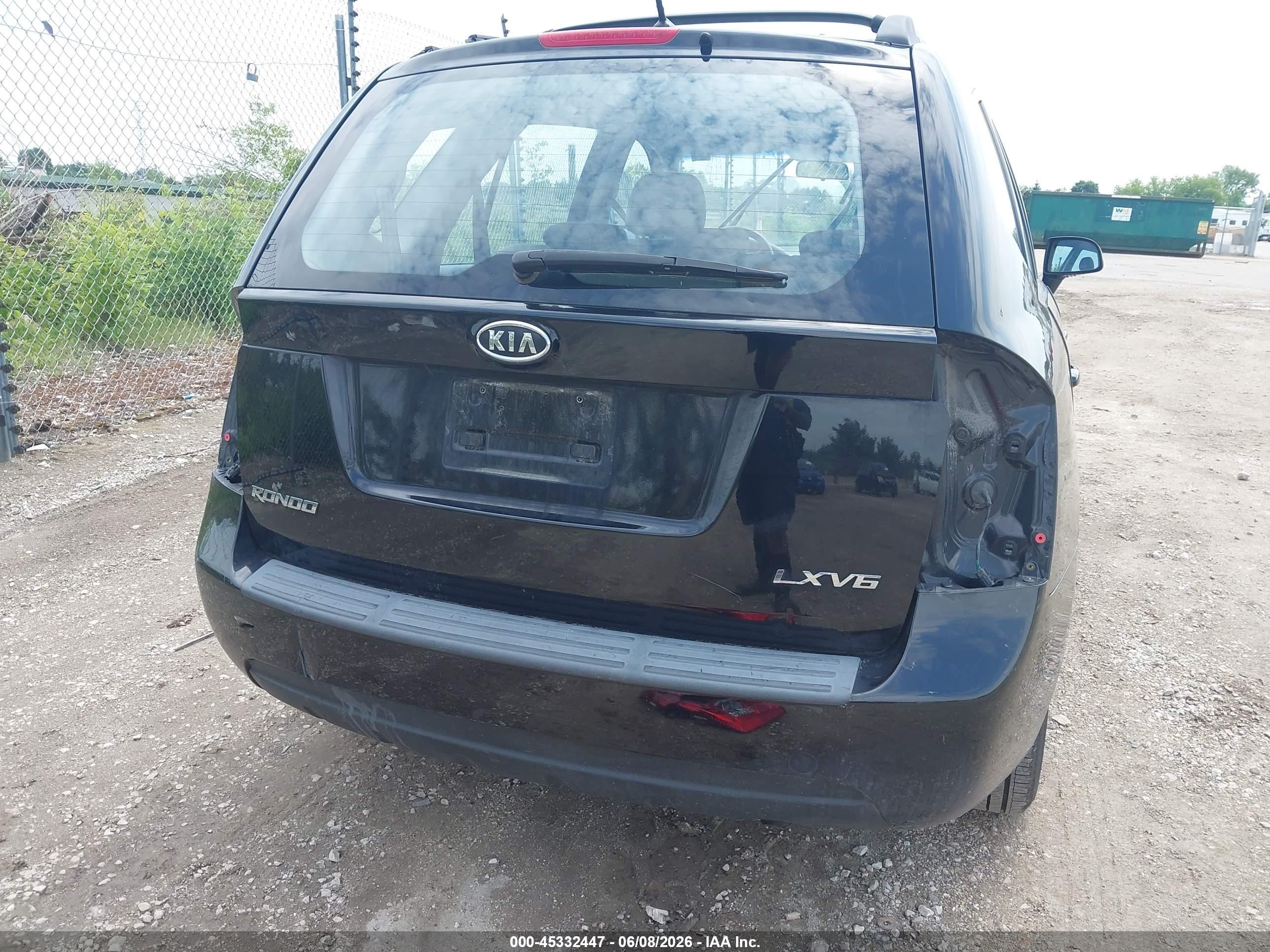 2008 Kia Rondo Lx V6 Black vin: KNAFG526587176837