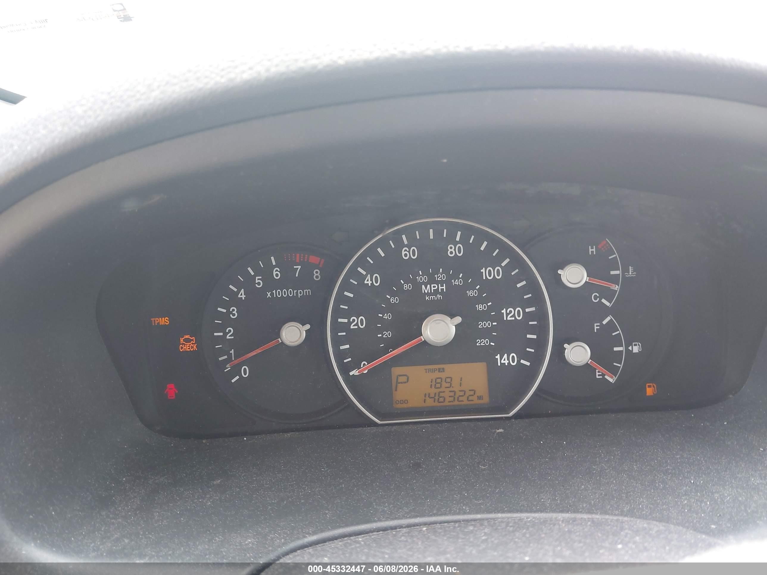 2008 Kia Rondo Lx V6 Black vin: KNAFG526587176837