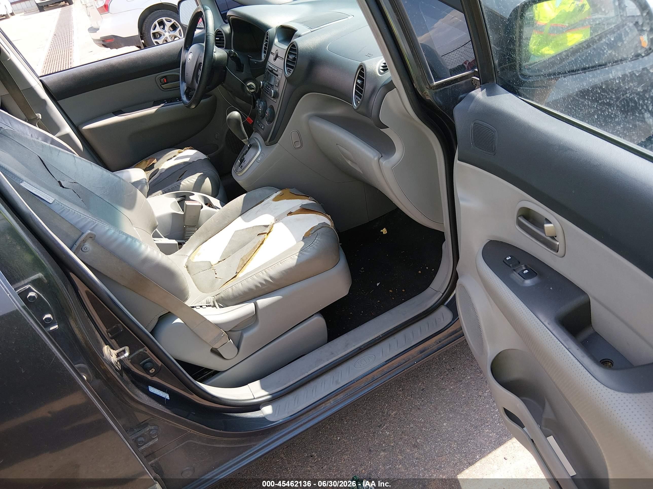 2007 Kia Rondo Ex V6 Gray vin: KNAFG526677104575