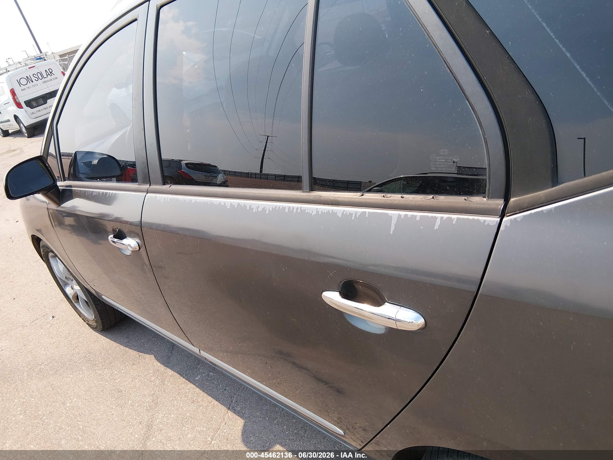 2007 Kia Rondo Ex V6 Gray vin: KNAFG526677104575