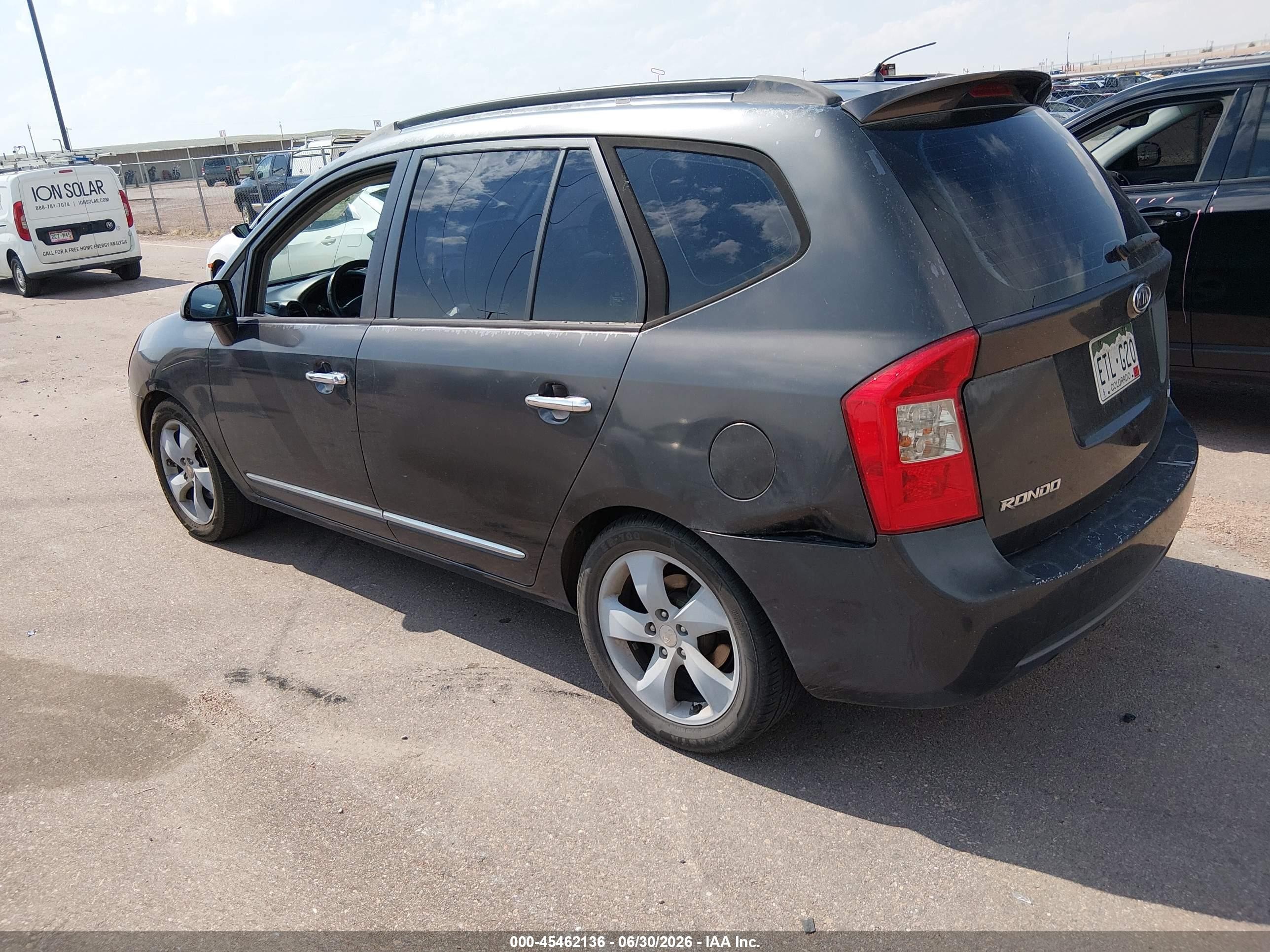2007 Kia Rondo Ex V6 Gray vin: KNAFG526677104575