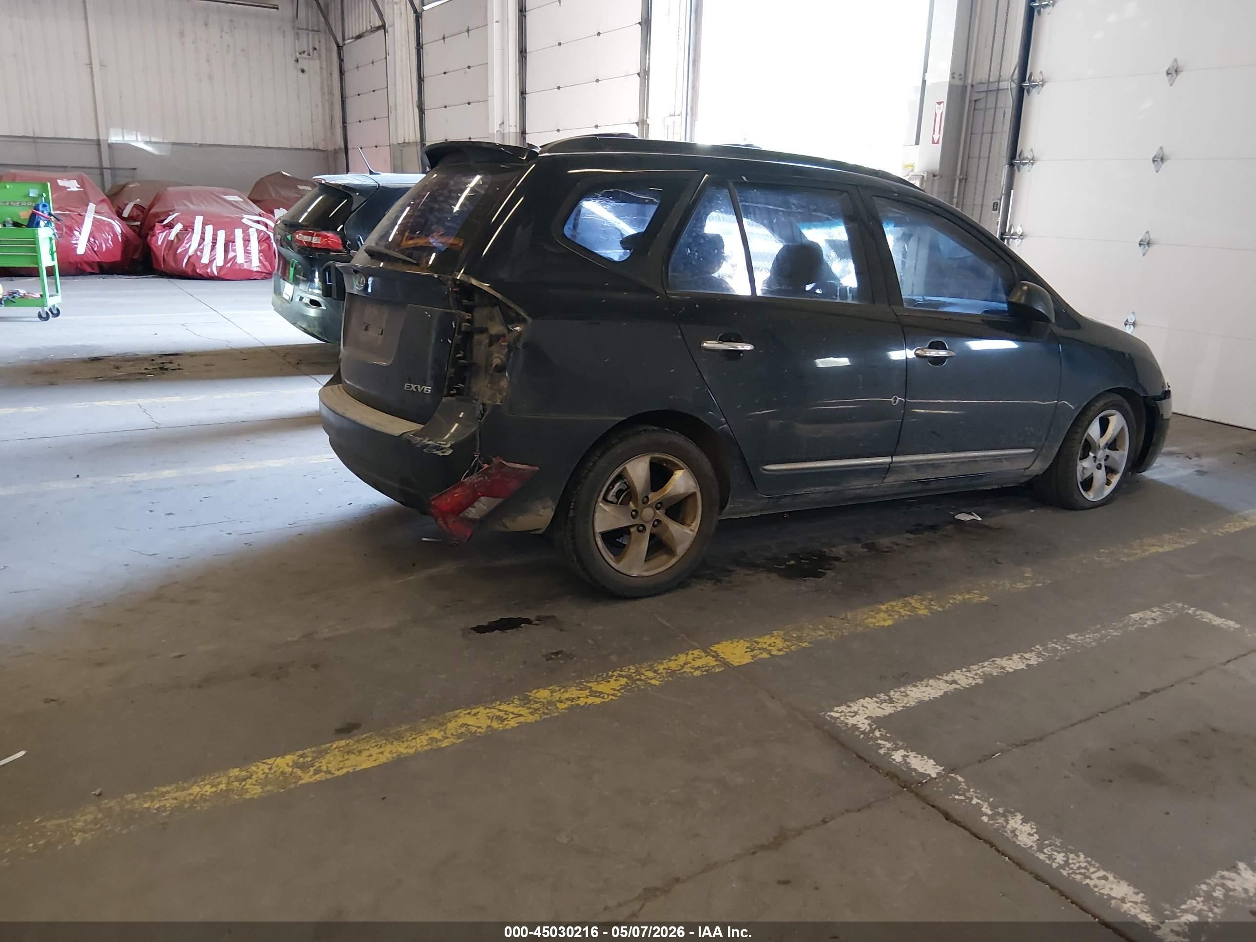 2008 Kia Rondo Ex V6 Black vin: KNAFG526887167209