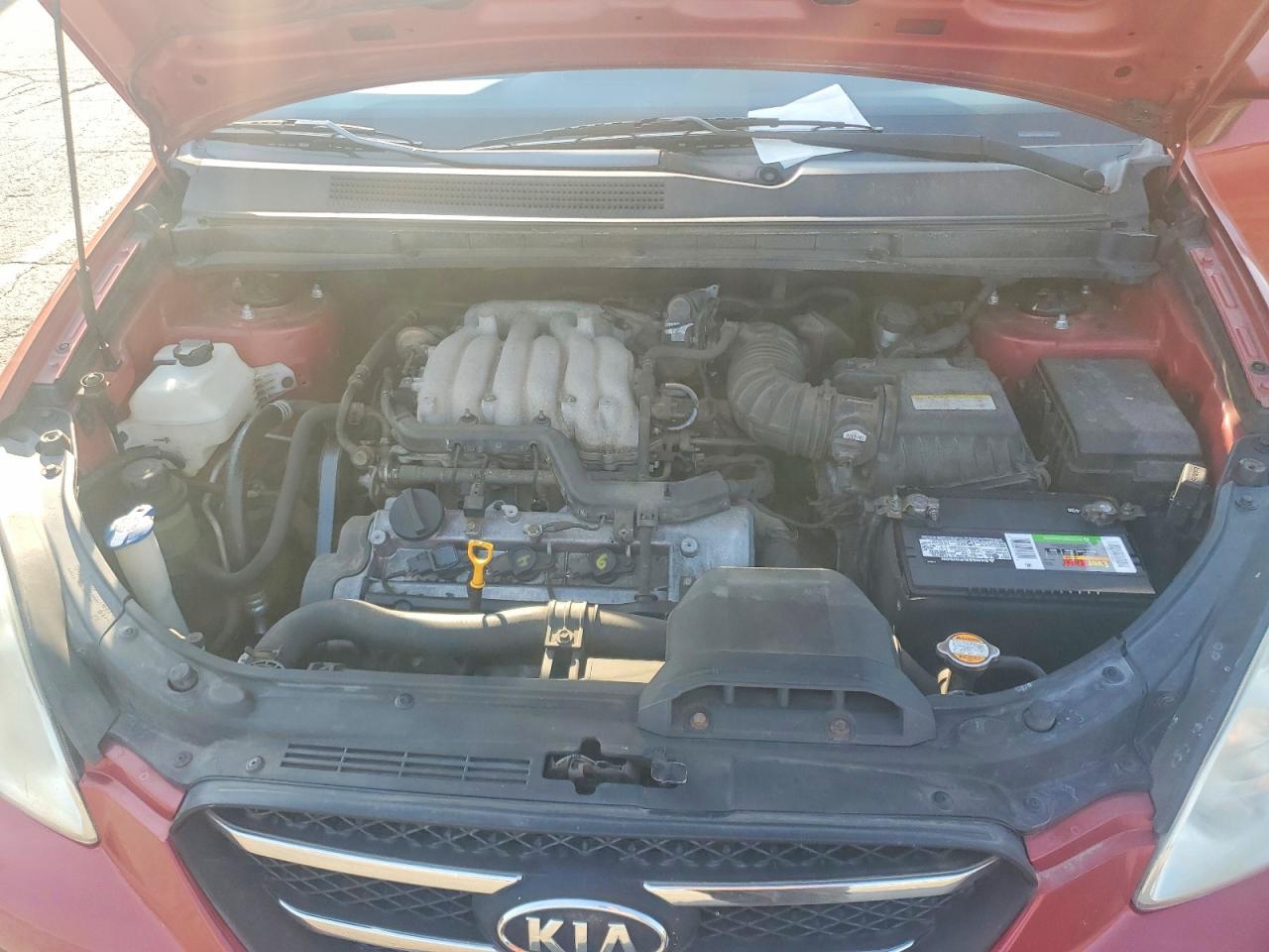 2008 Kia Rondo Lx/ex Red vin: KNAFG526887209698
