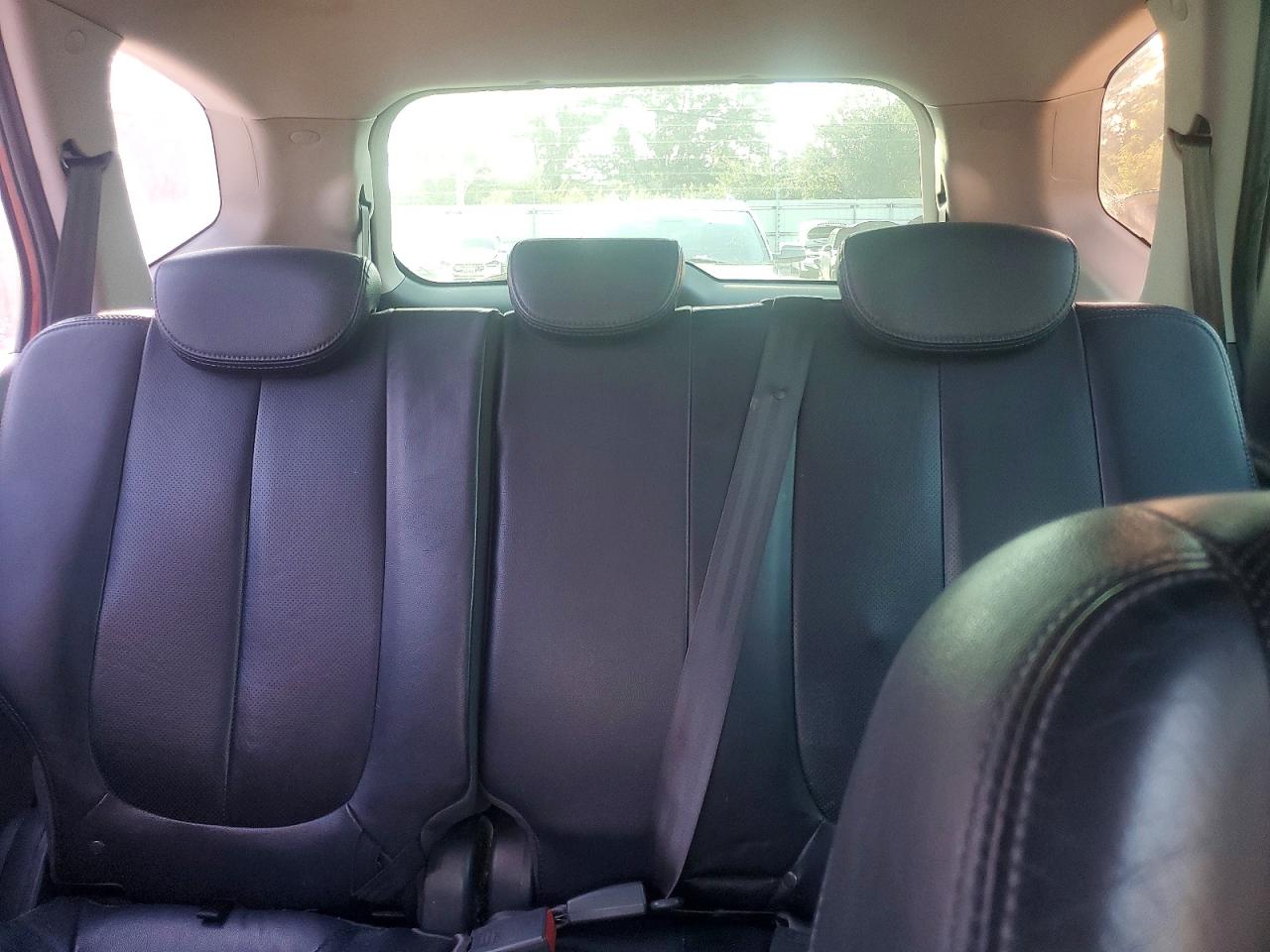 2008 Kia Rondo Lx/ex Red vin: KNAFG526887209698