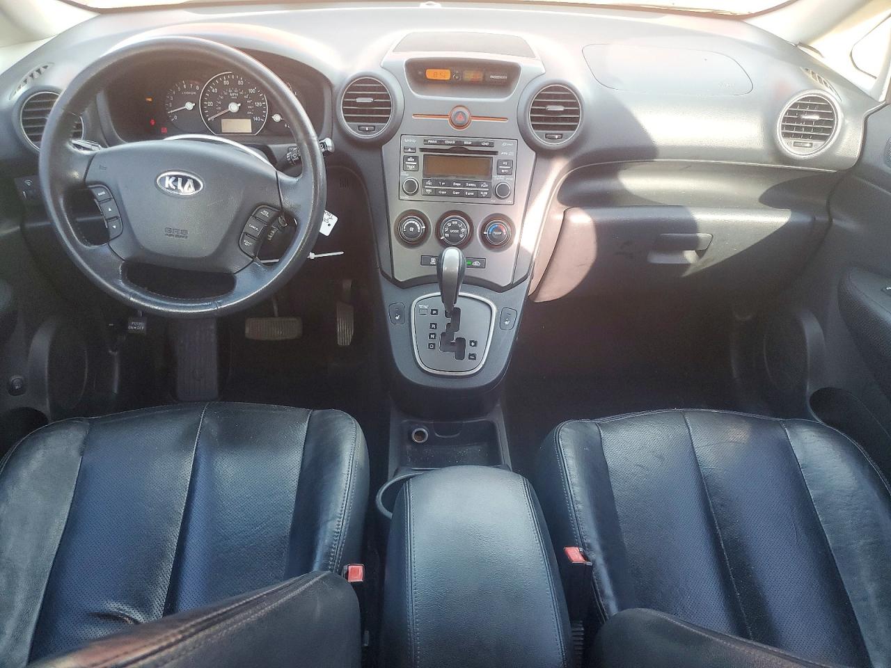 2008 Kia Rondo Lx/ex Red vin: KNAFG526887209698