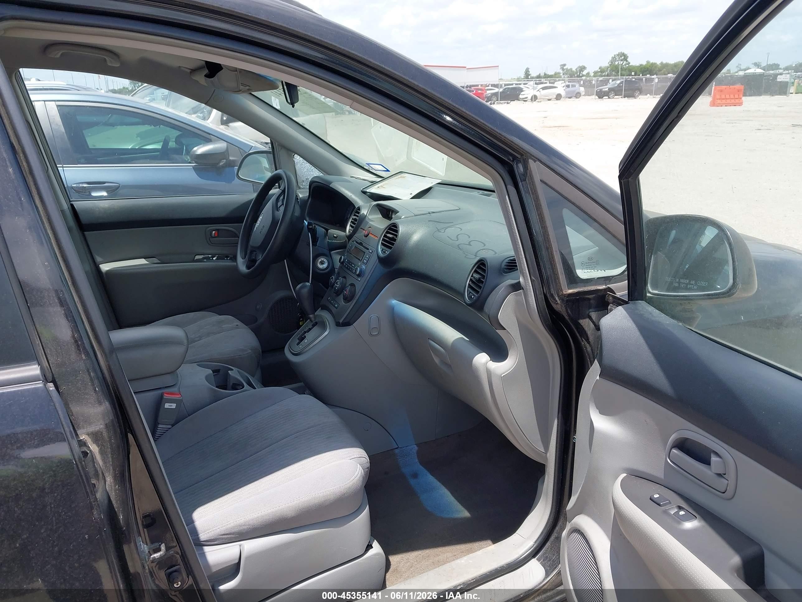 2007 Kia Rondo Lx V6 Black vin: KNAFG526977082393