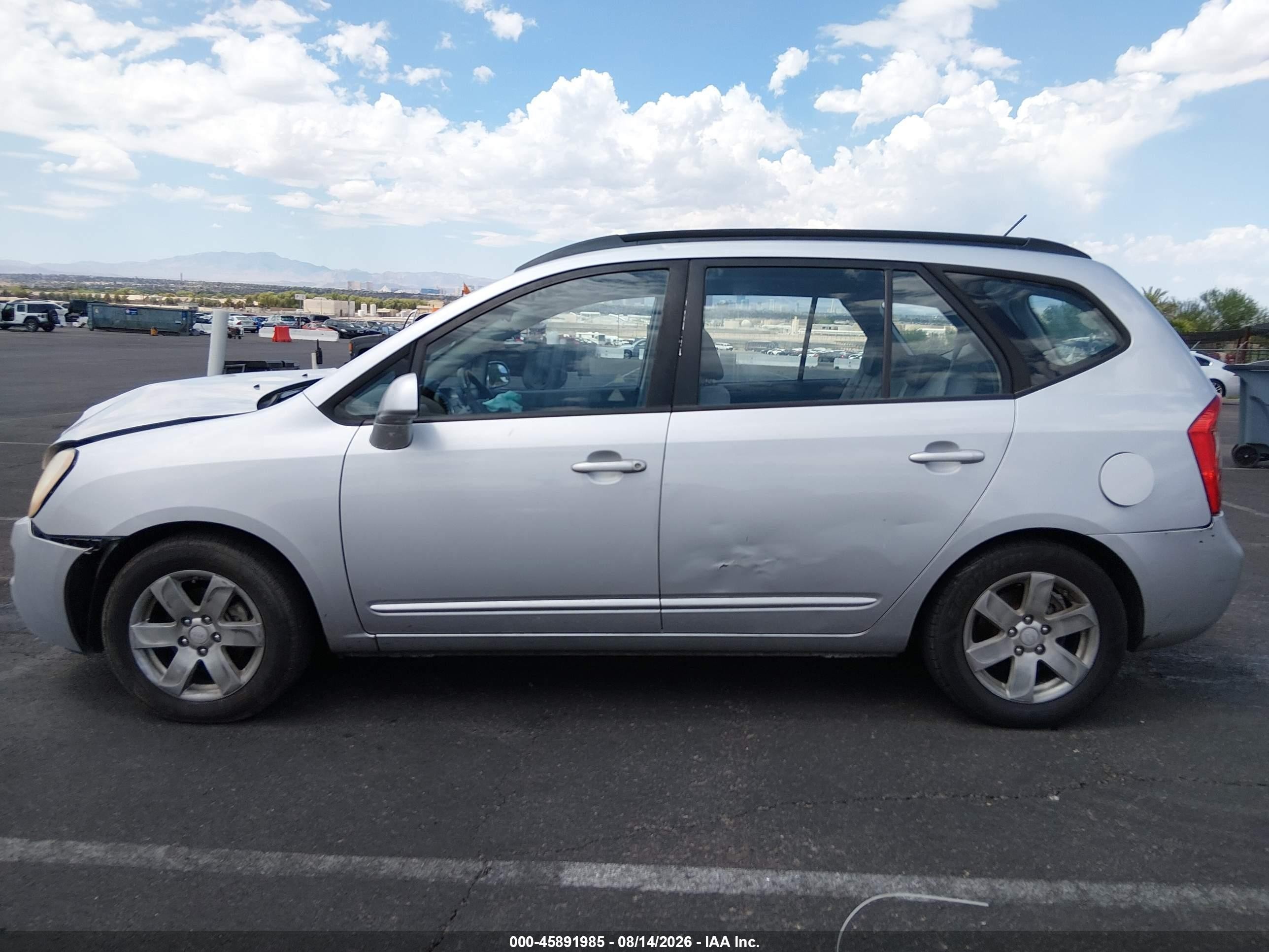 2008 Kia Rondo Lx V6 Серый vin: KNAFG526987136311