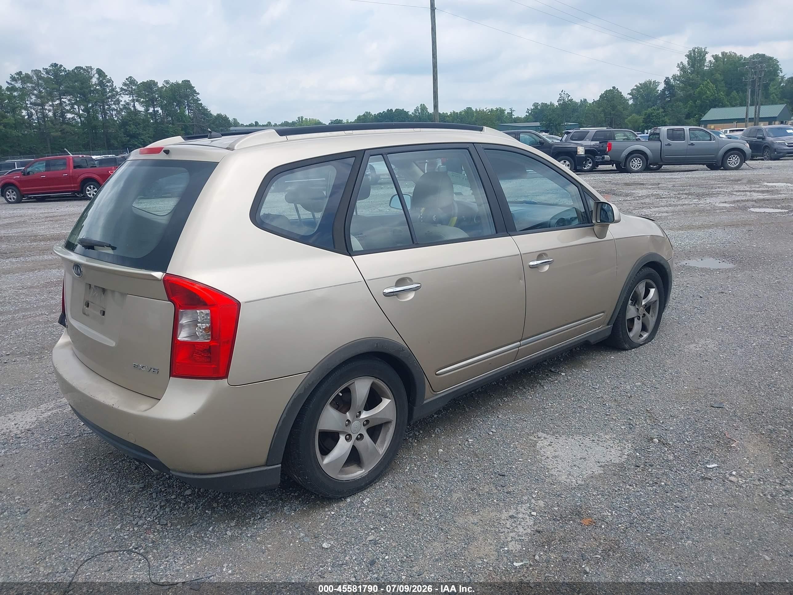 2007 Kia Rondo Ex V6 Gold vin: KNAFG526X77047815