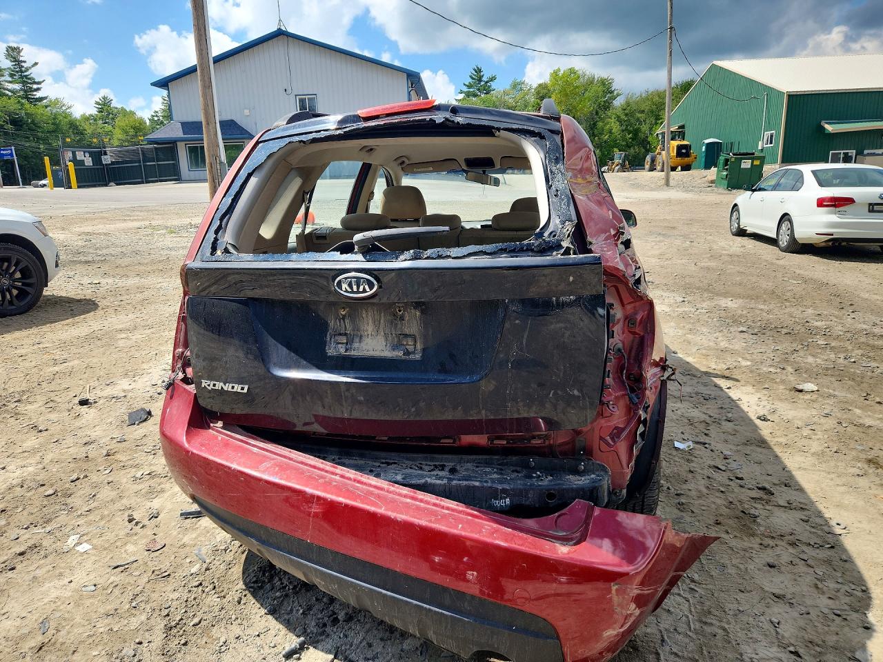 2008 Kia Rondo Lx Red vin: KNAFG526X87149231