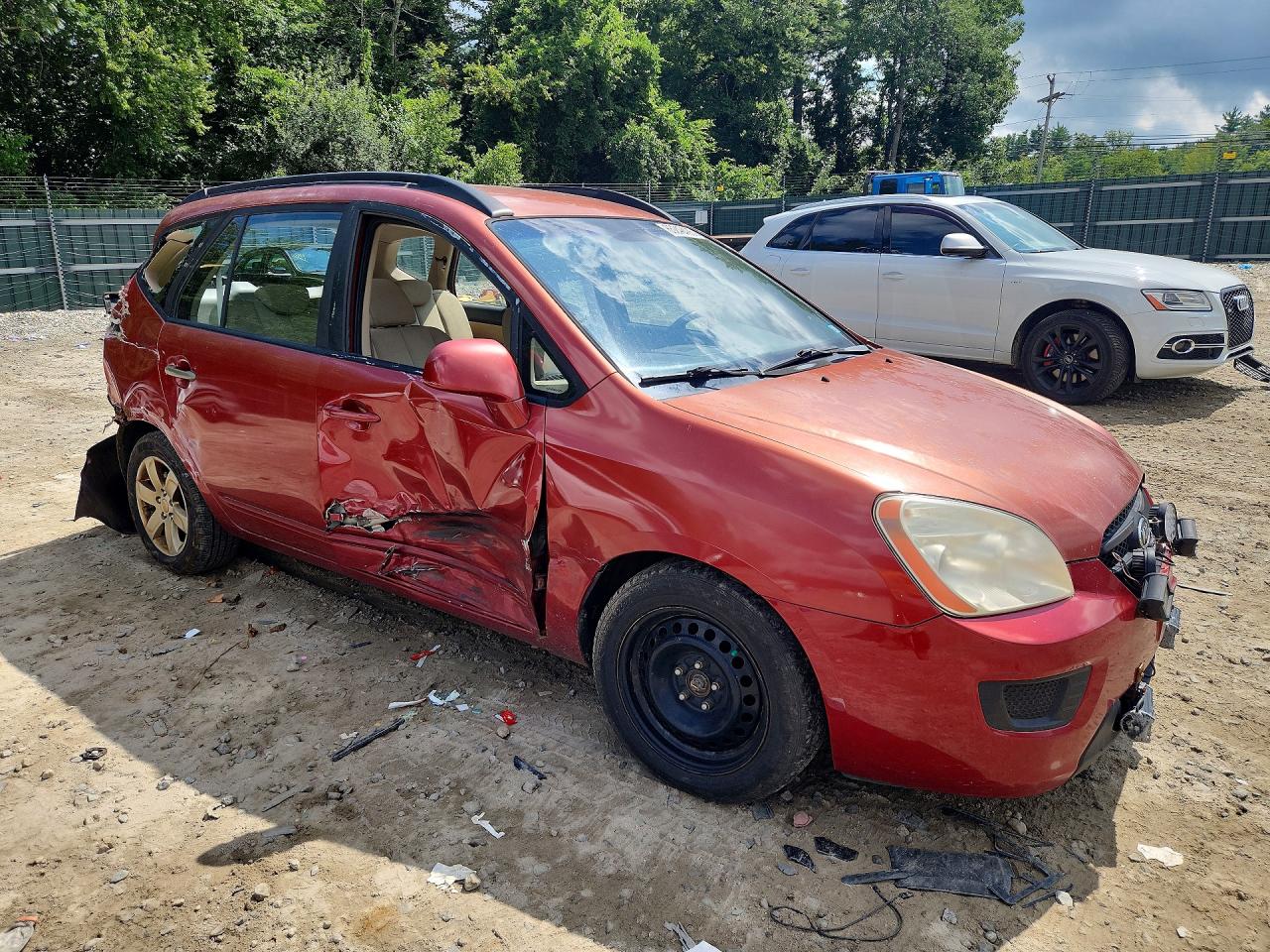 2008 Kia Rondo Lx Red vin: KNAFG526X87149231