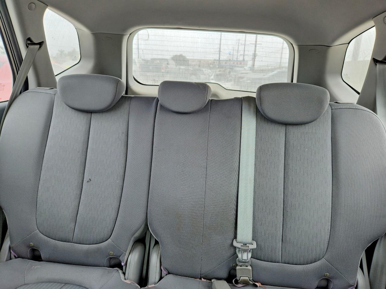 2008 Kia Rondo Lx Black vin: KNAFG526X87153974