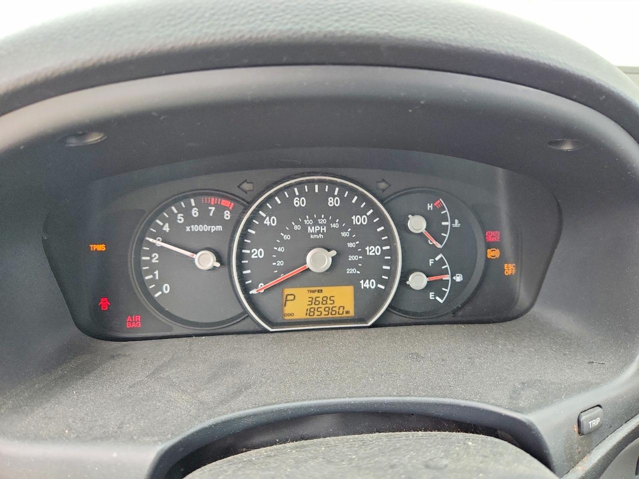 2008 Kia Rondo Lx Black vin: KNAFG526X87153974