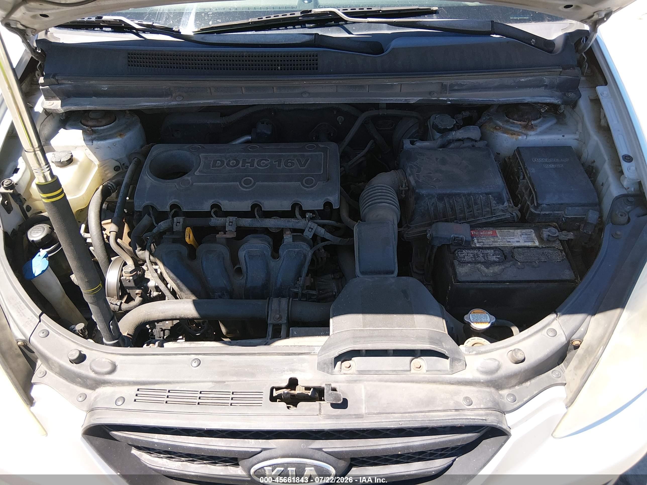 2009 Kia Rondo Lx Silver vin: KNAFG528097266299