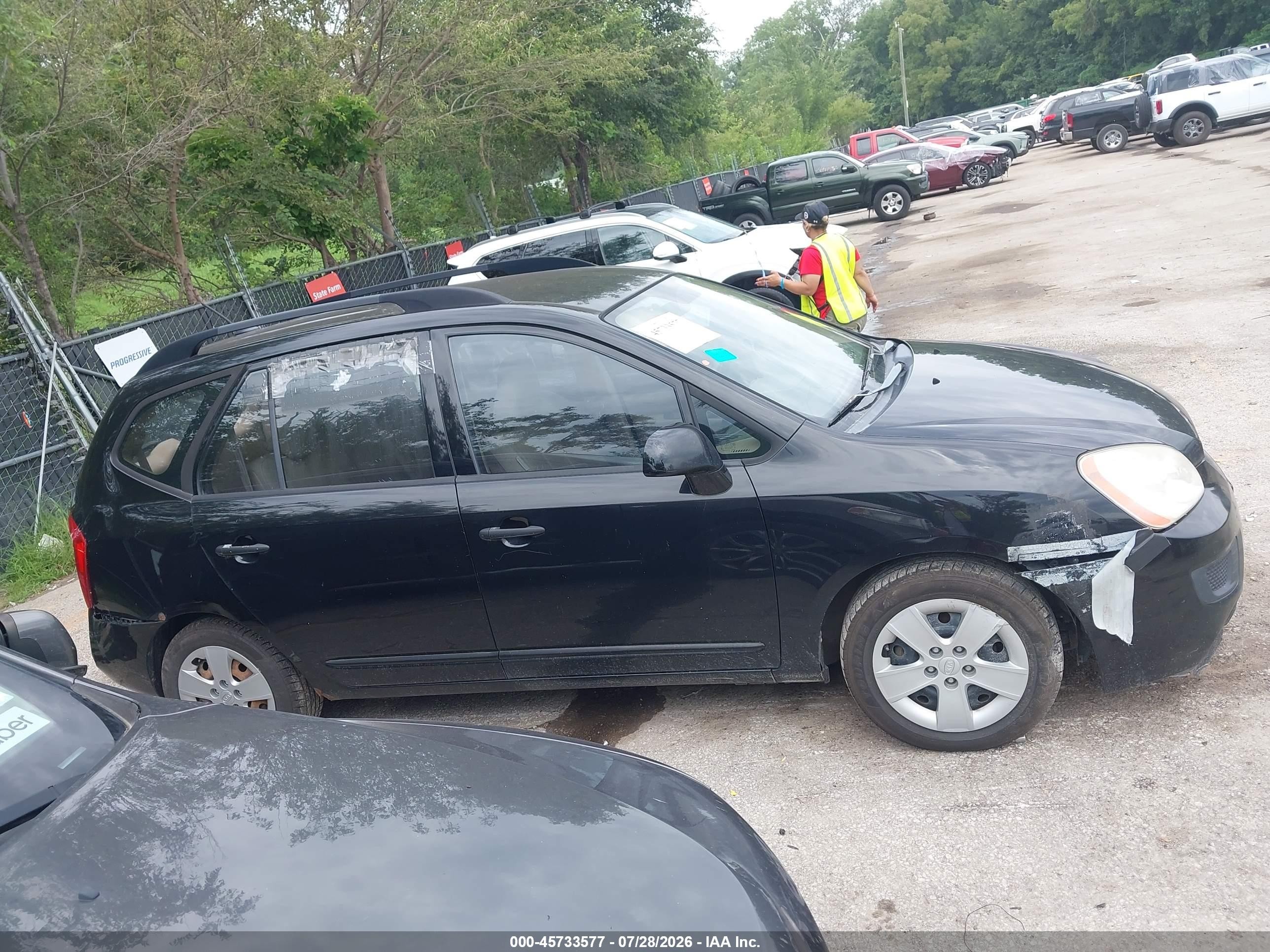 2009 Kia Rondo Lx Черный vin: KNAFG528197269406