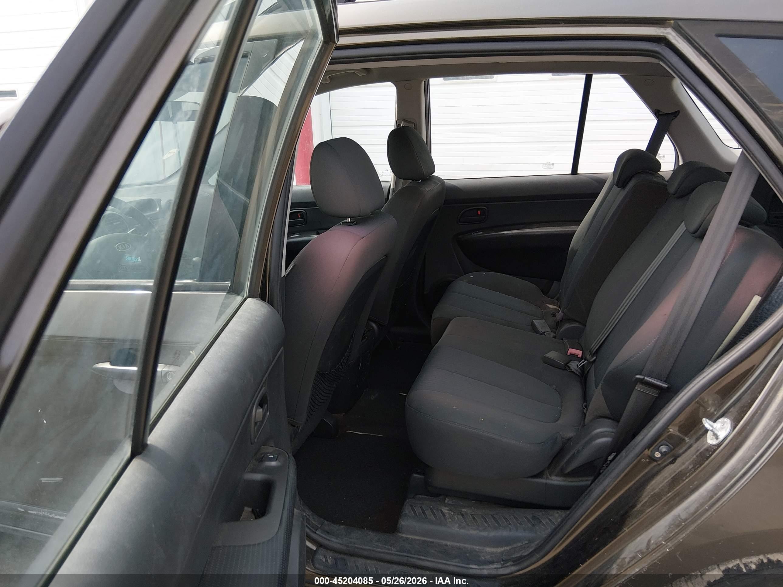 2009 Kia Rondo Lx Серебряный vin: KNAFG528197273102
