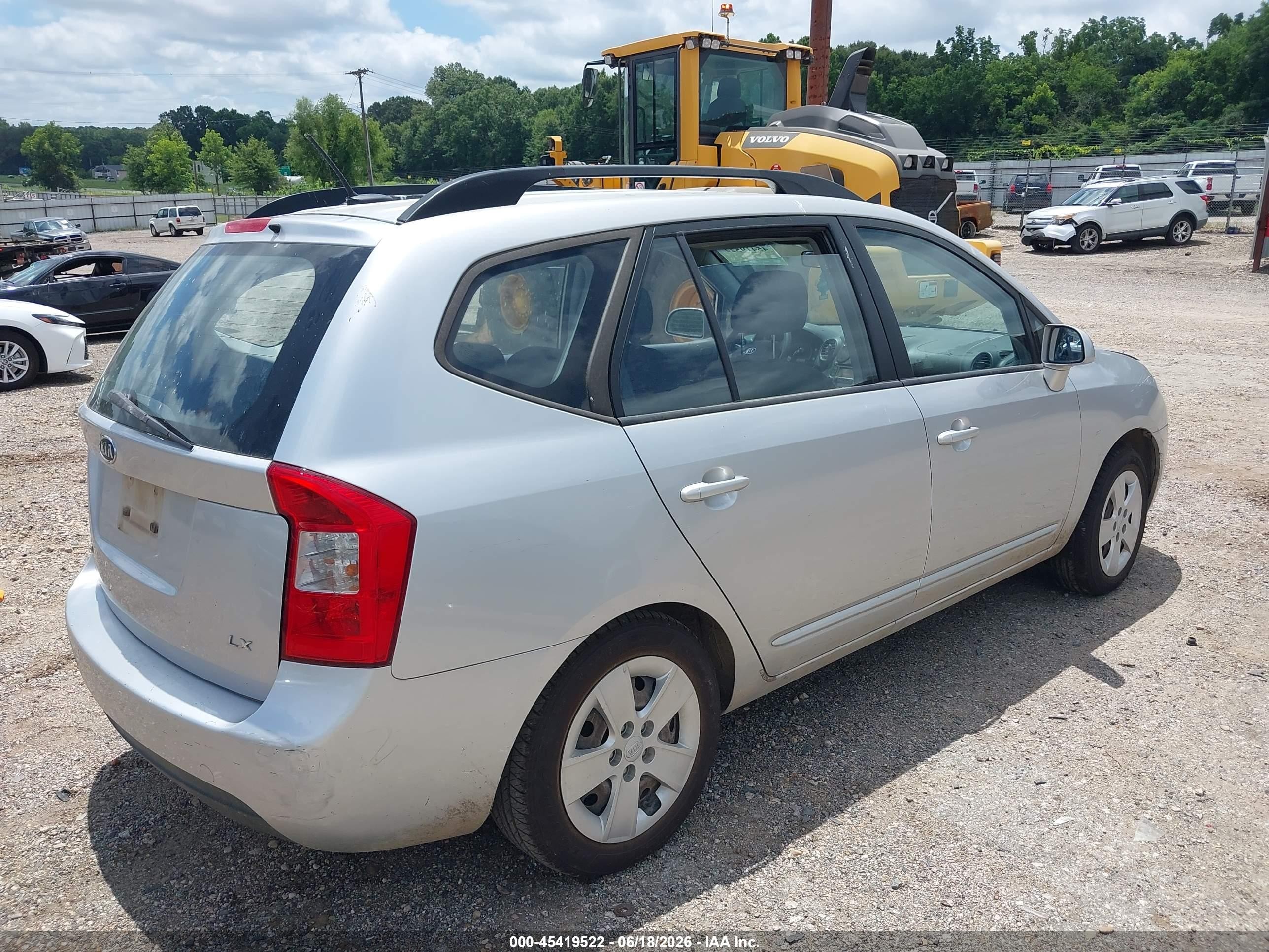 2009 Kia Rondo Lx Silver vin: KNAFG528597230821