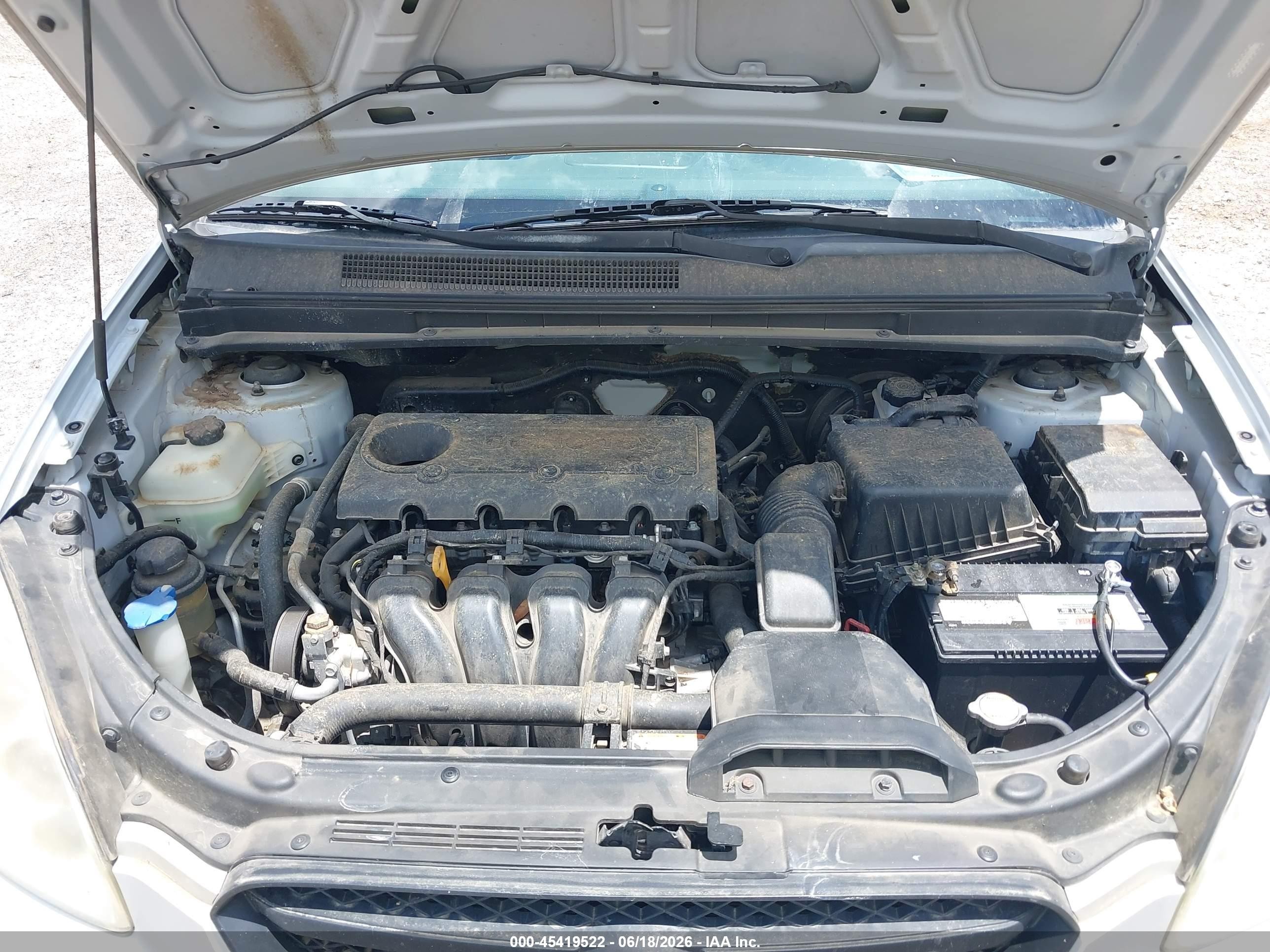 2009 Kia Rondo Lx Silver vin: KNAFG528597230821