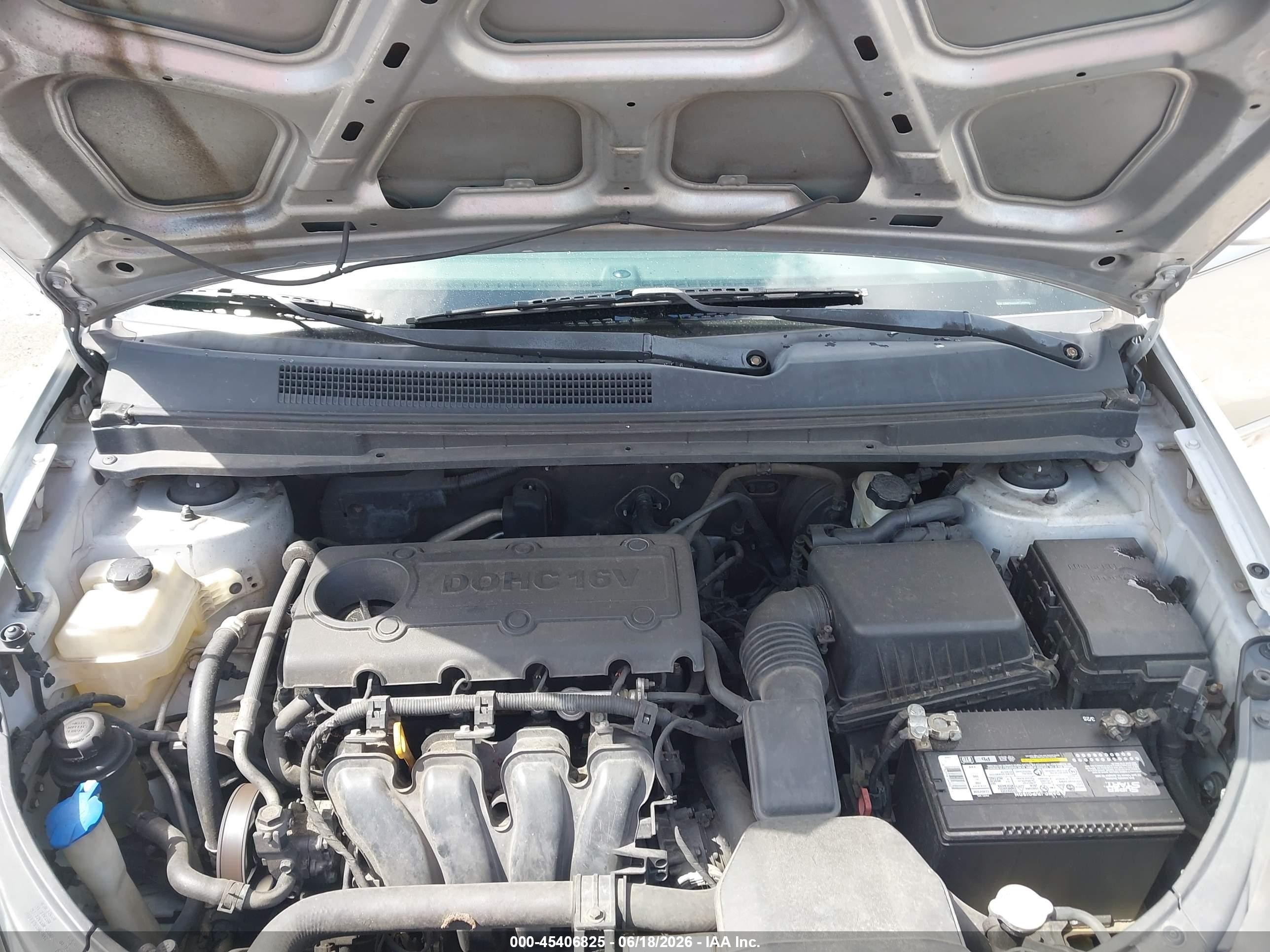 2009 Kia Rondo Lx Silver vin: KNAFG528597246405