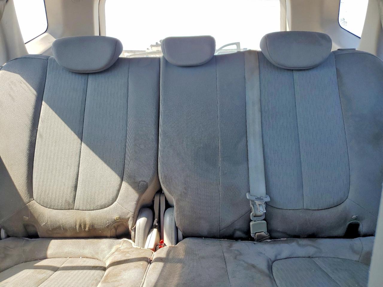 2009 Kia Rondo Base Blue vin: KNAFG528597255301