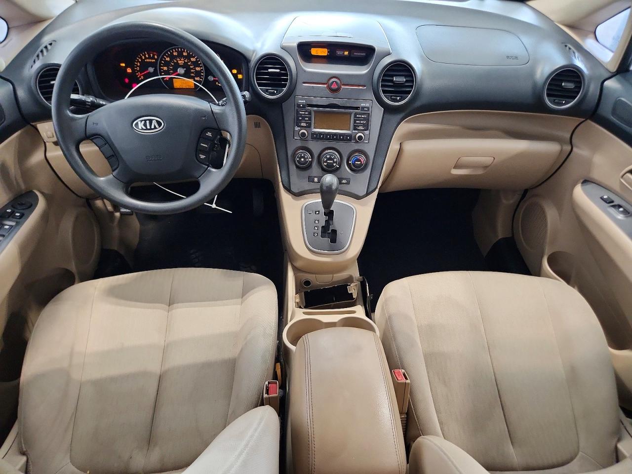 2009 Kia Rondo Base White vin: KNAFG528697256179