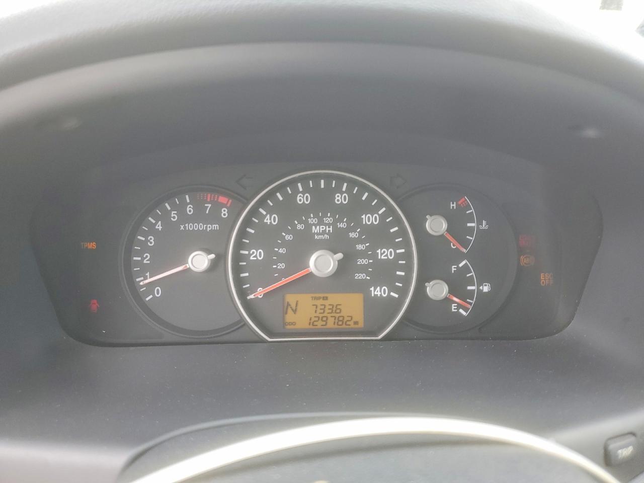 2009 Kia Rondo Base Gray vin: KNAFG528697261639