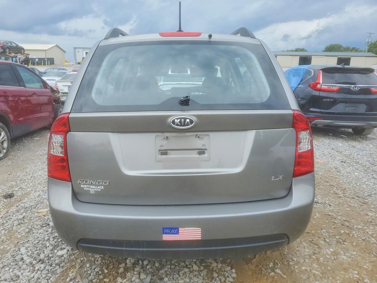 2009 Kia Rondo Base Gray vin: KNAFG528697261639