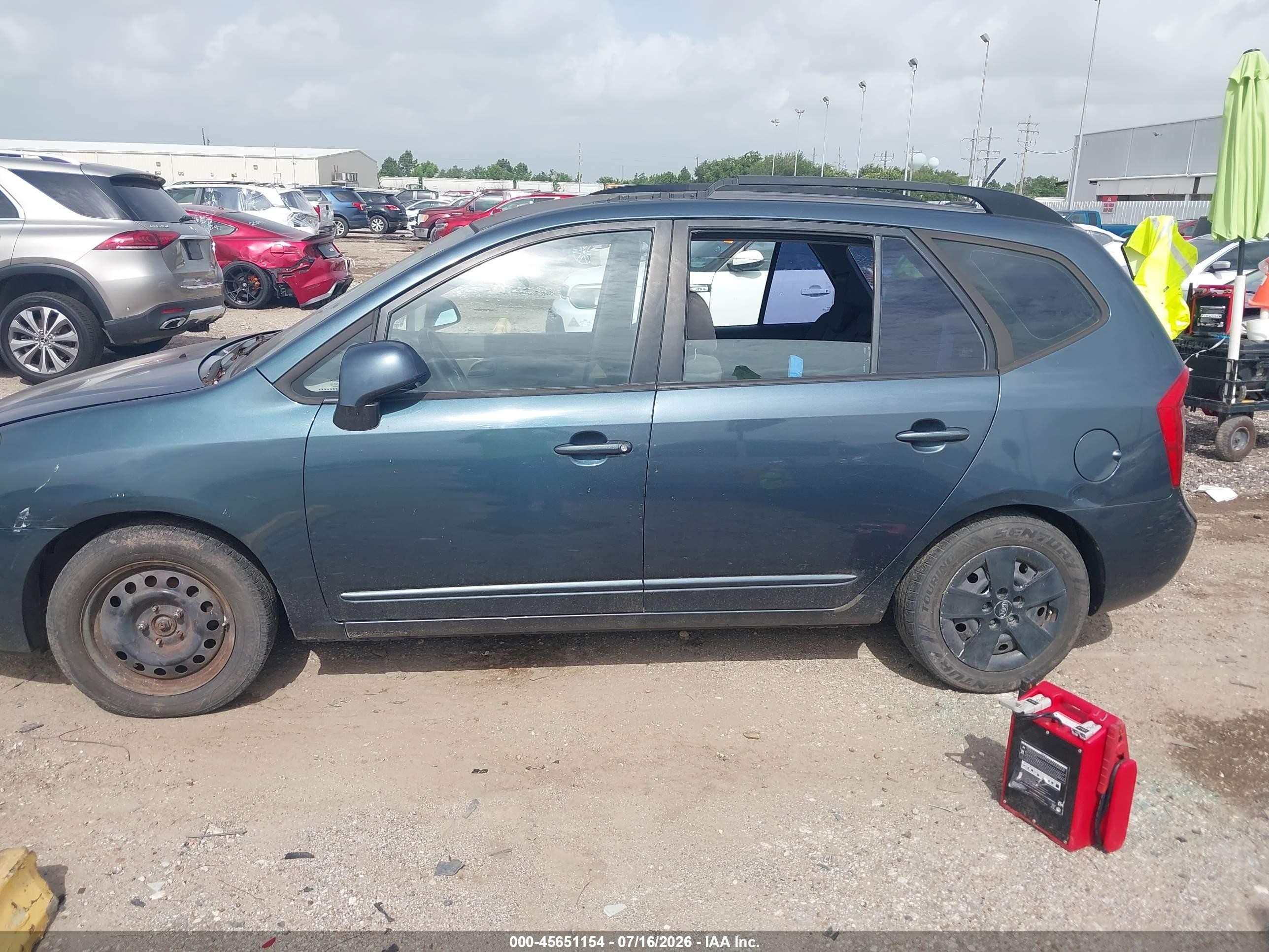 2009 Kia Rondo Lx Серый vin: KNAFG528897238105
