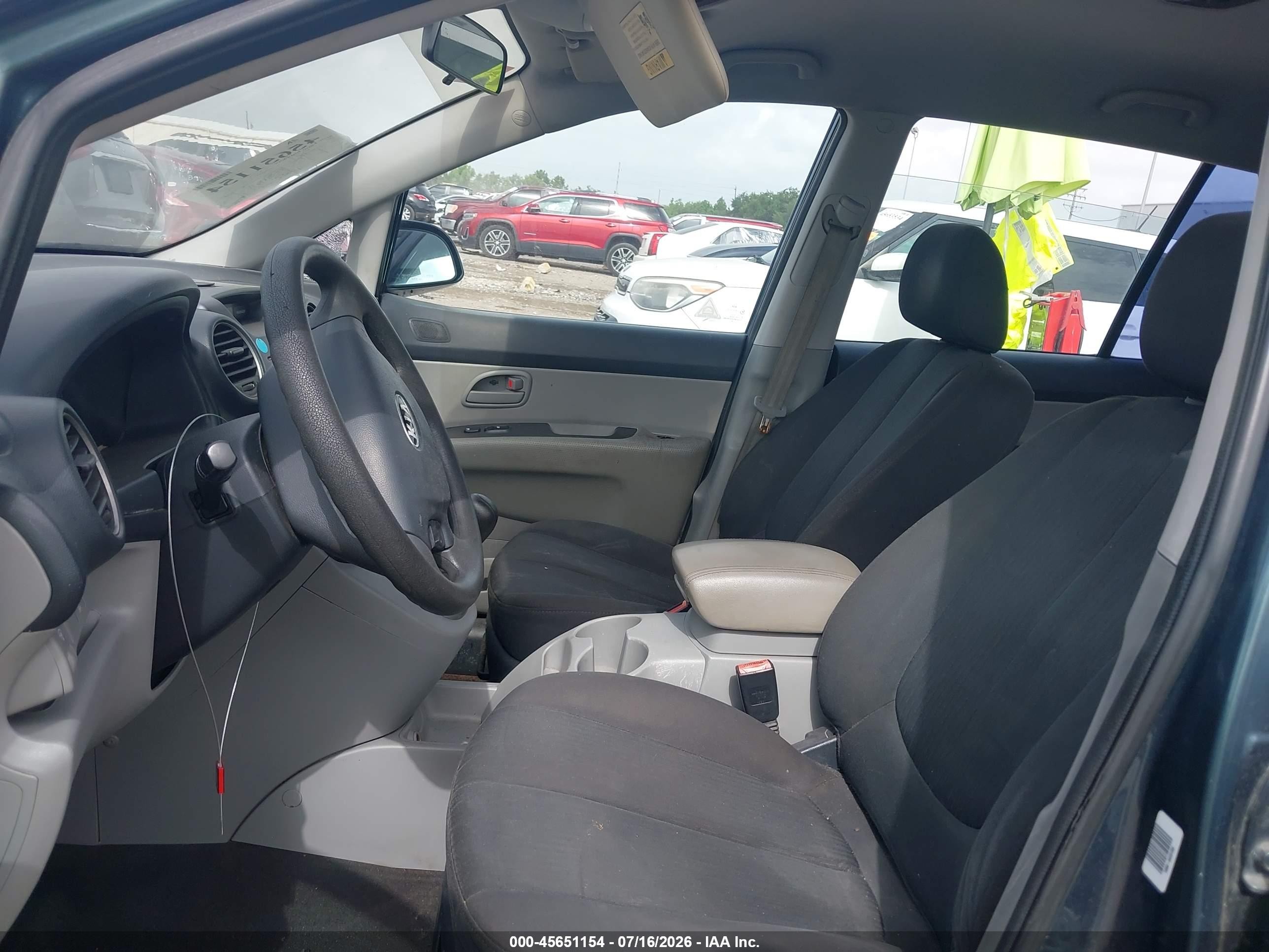 2009 Kia Rondo Lx Серый vin: KNAFG528897238105