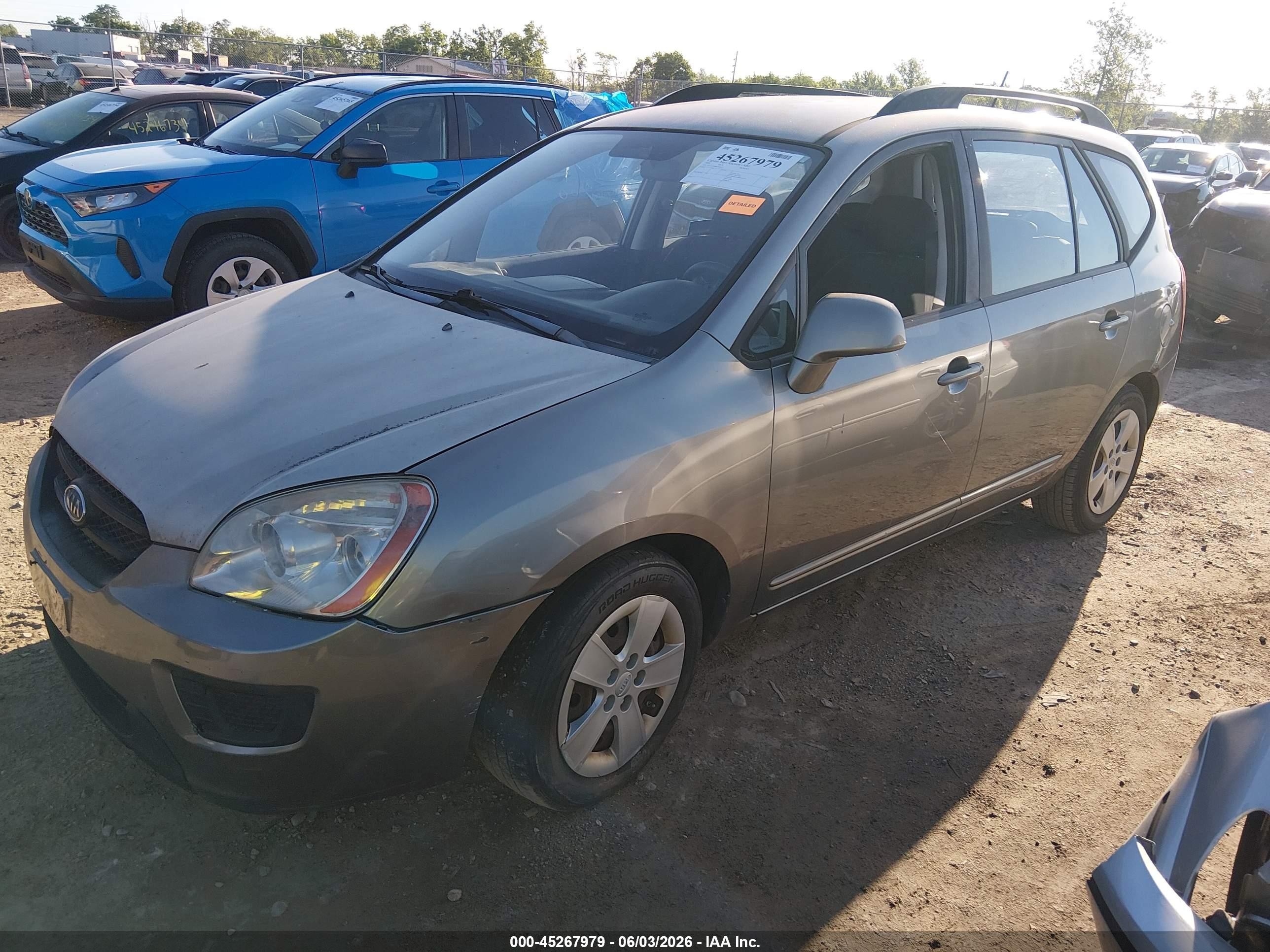 2009 Kia Rondo Lx Gray vin: KNAFG528897255437