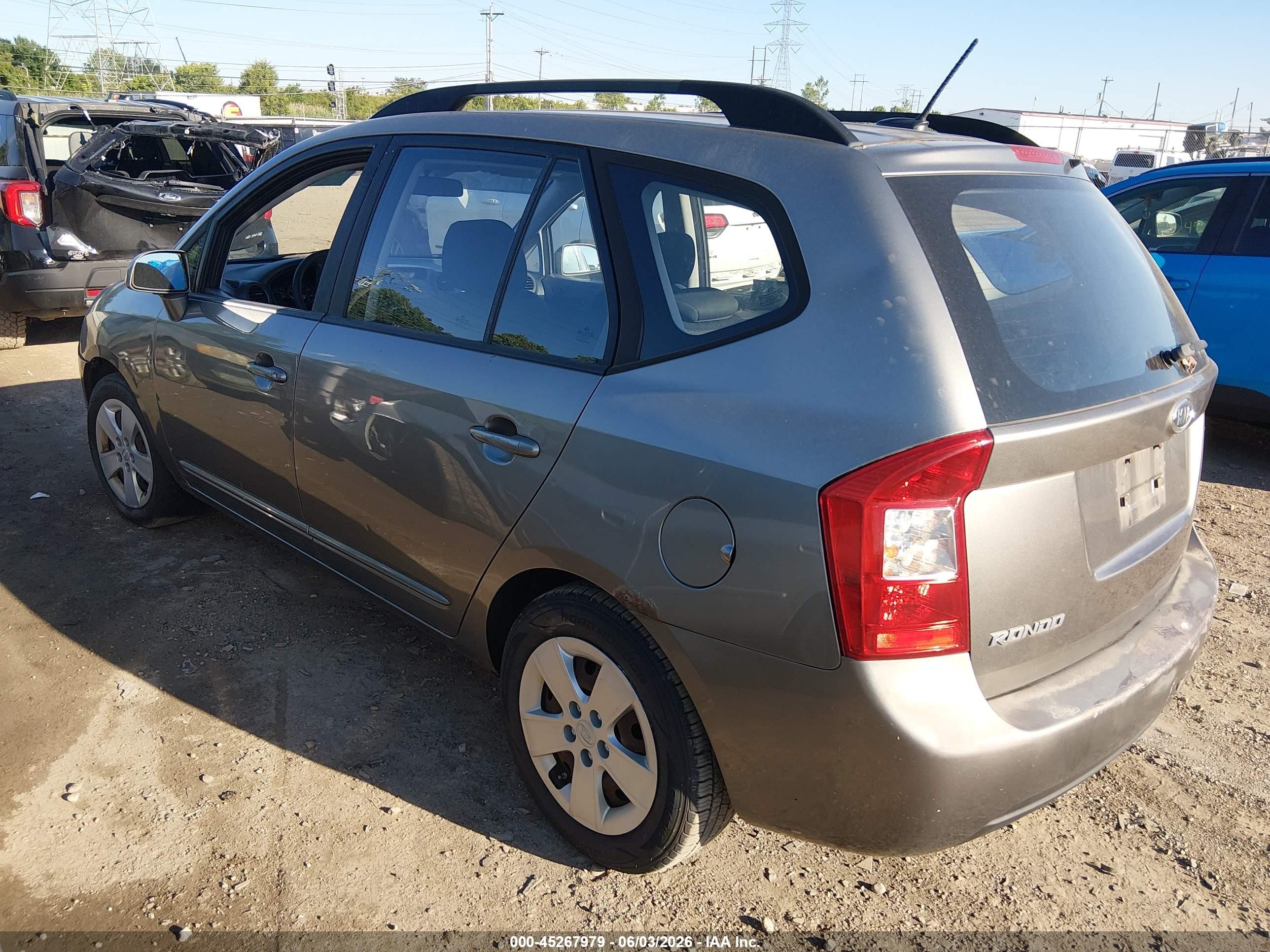2009 Kia Rondo Lx Gray vin: KNAFG528897255437