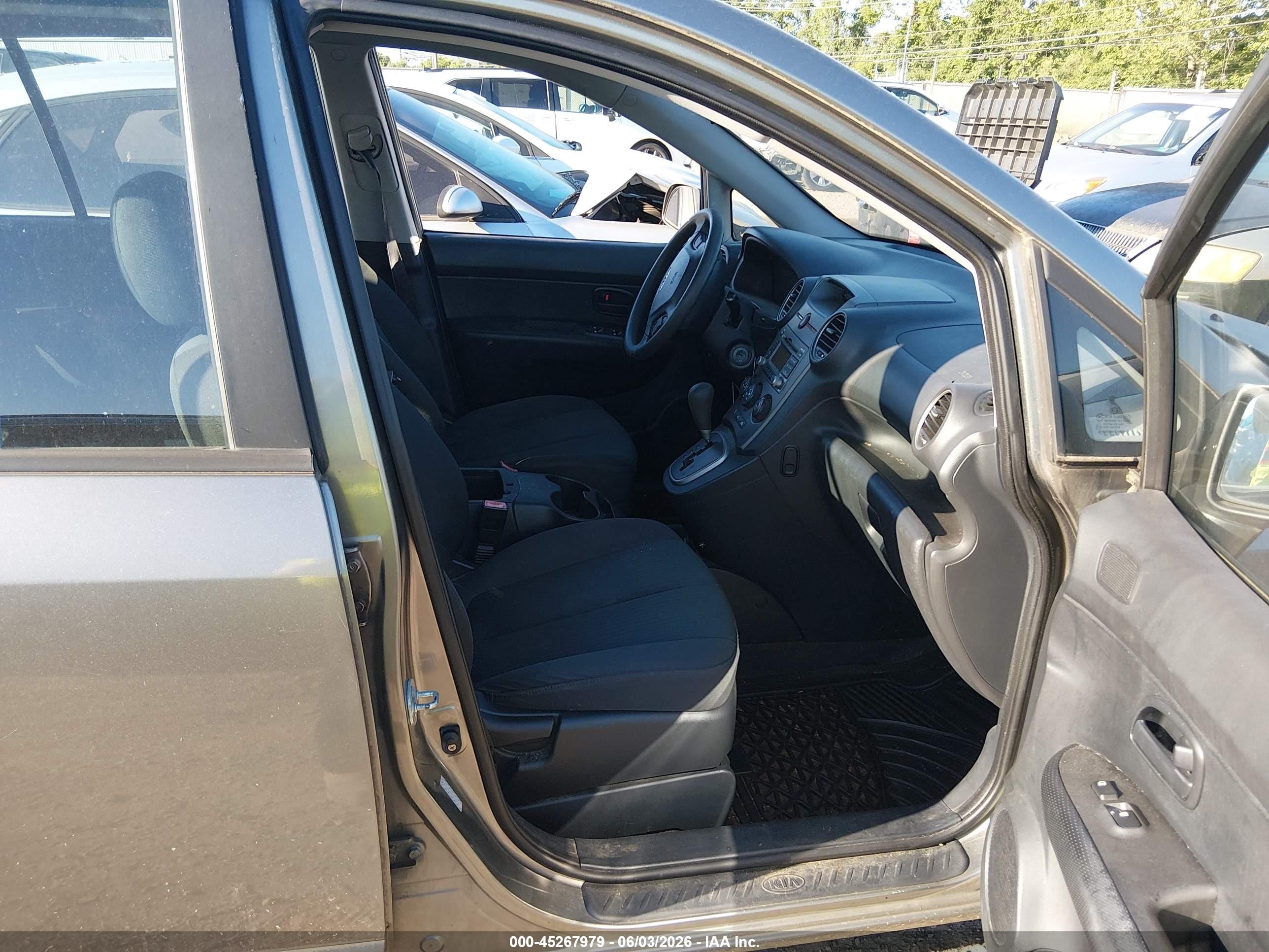 2009 Kia Rondo Lx Gray vin: KNAFG528897255437