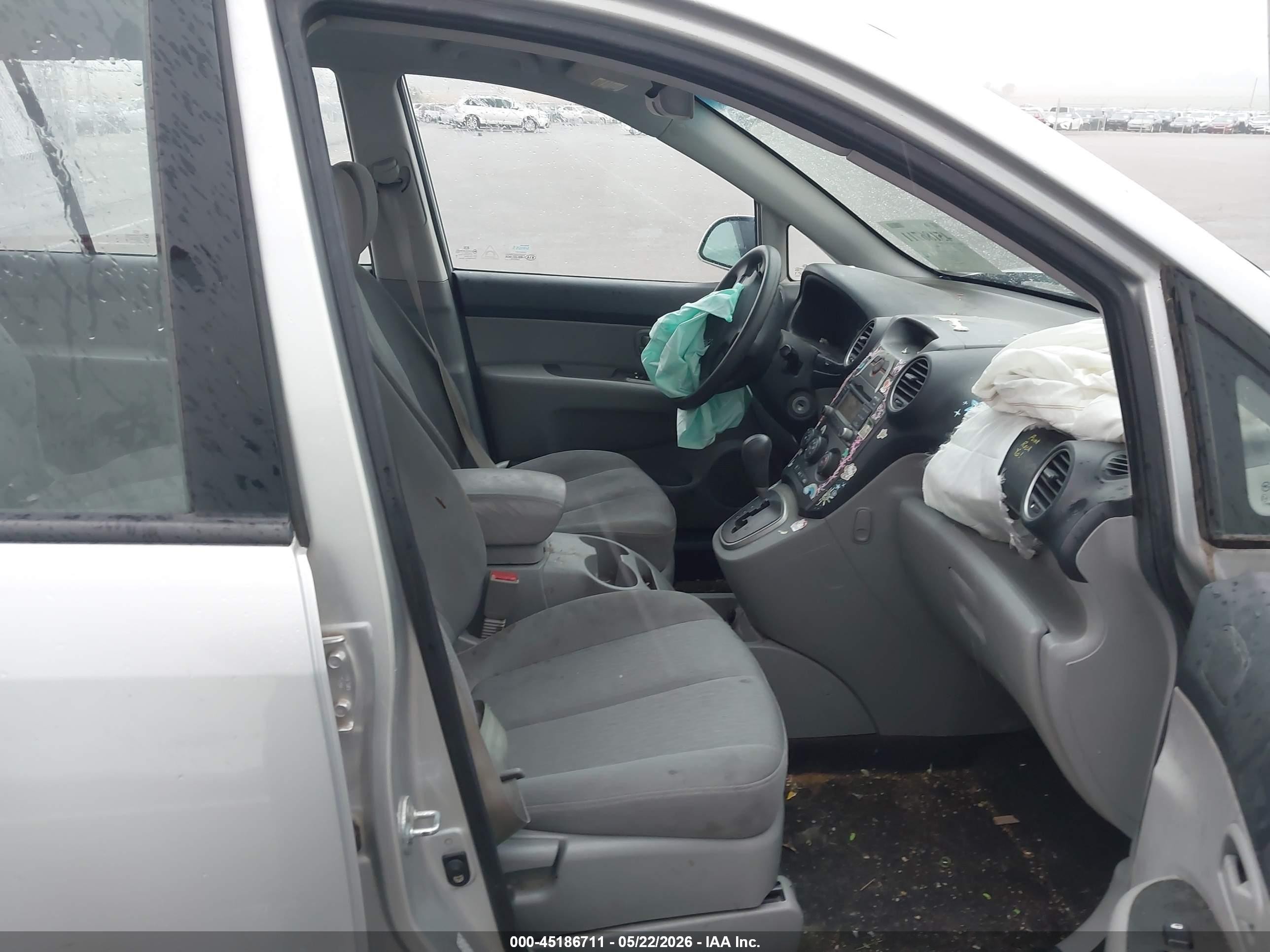 2009 Kia Rondo Lx Silver vin: KNAFG528897273176