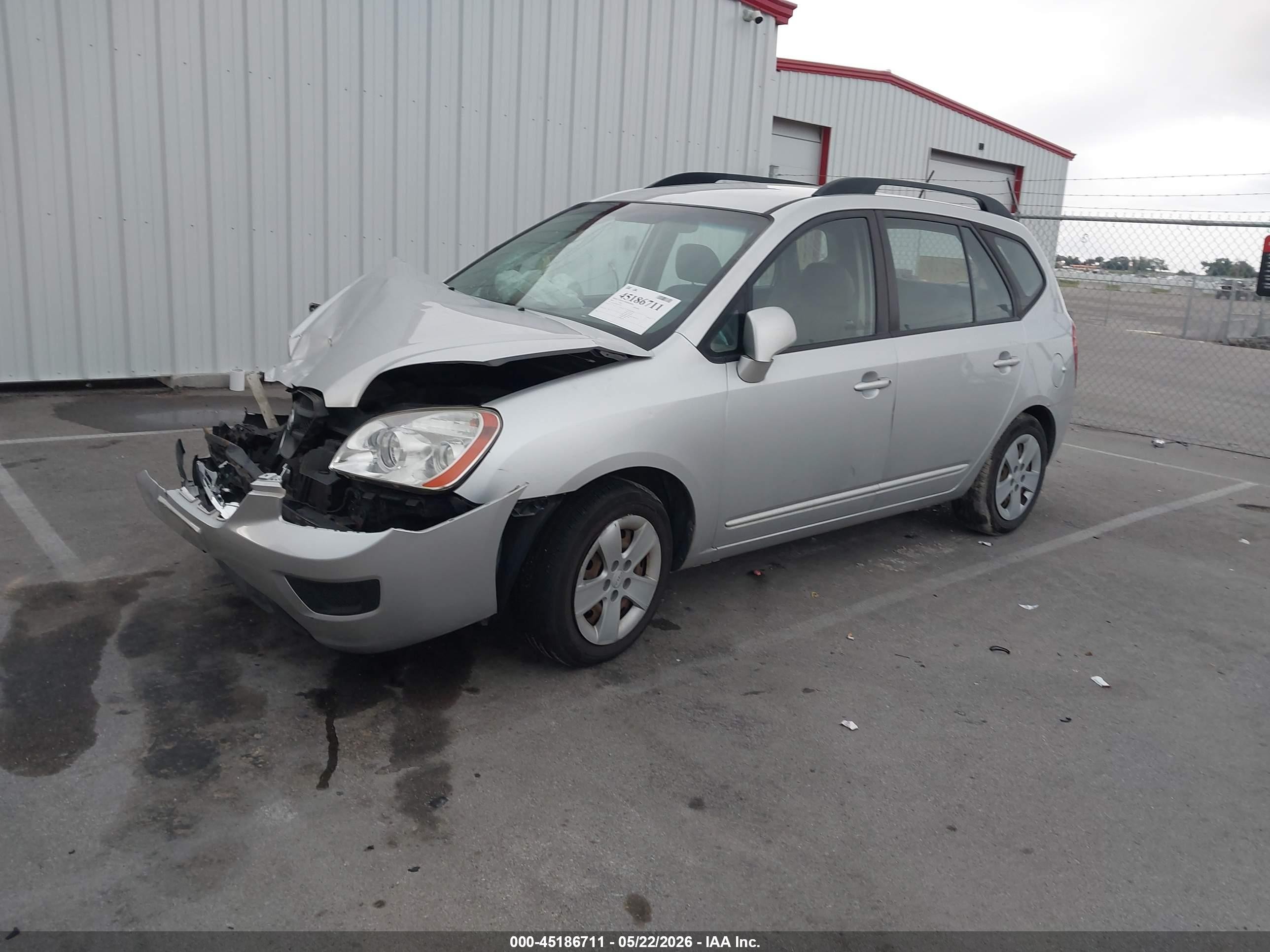 2009 Kia Rondo Lx Silver vin: KNAFG528897273176