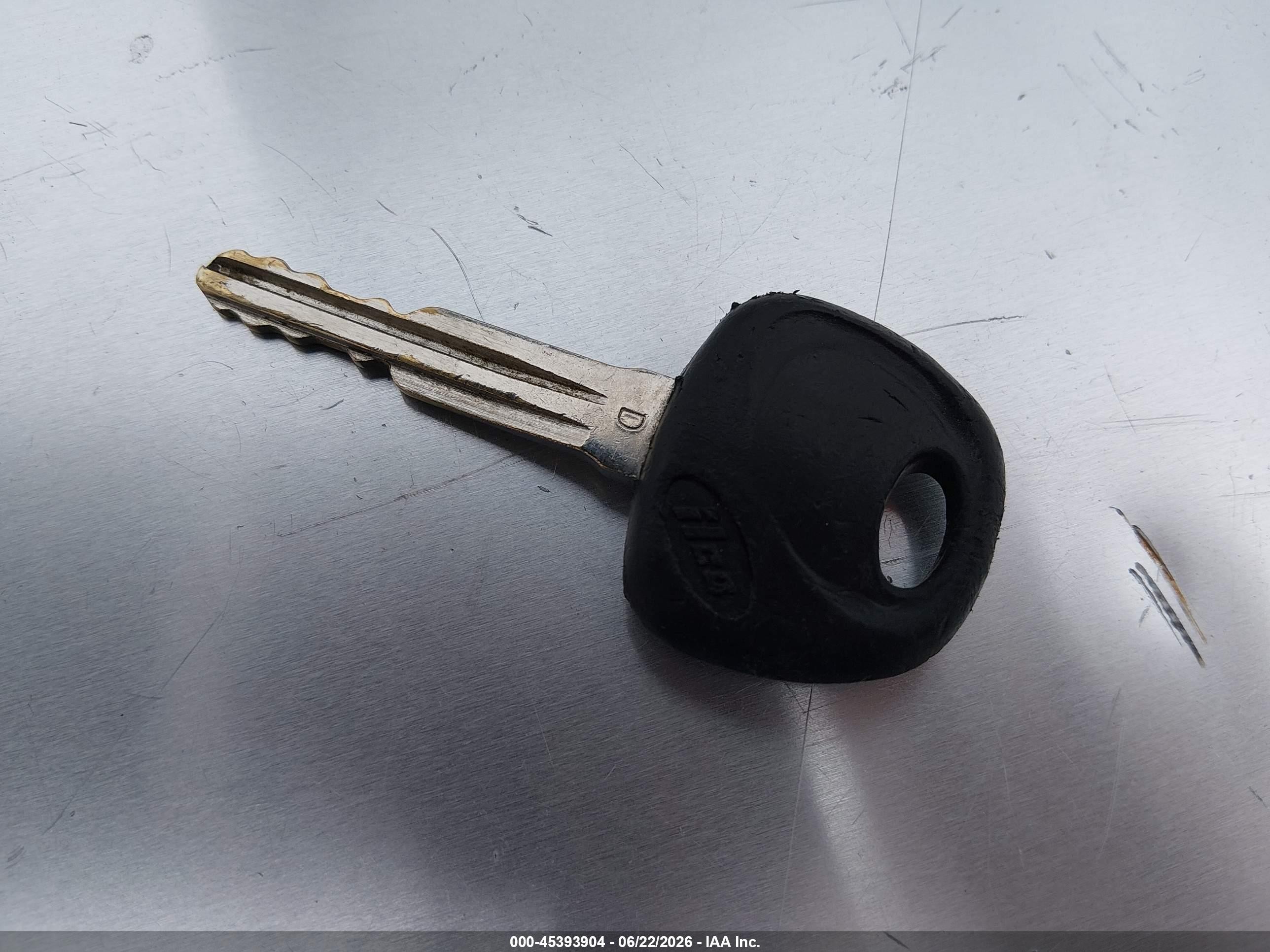 2009 Kia Rondo Lx Серебряный vin: KNAFG529697262900