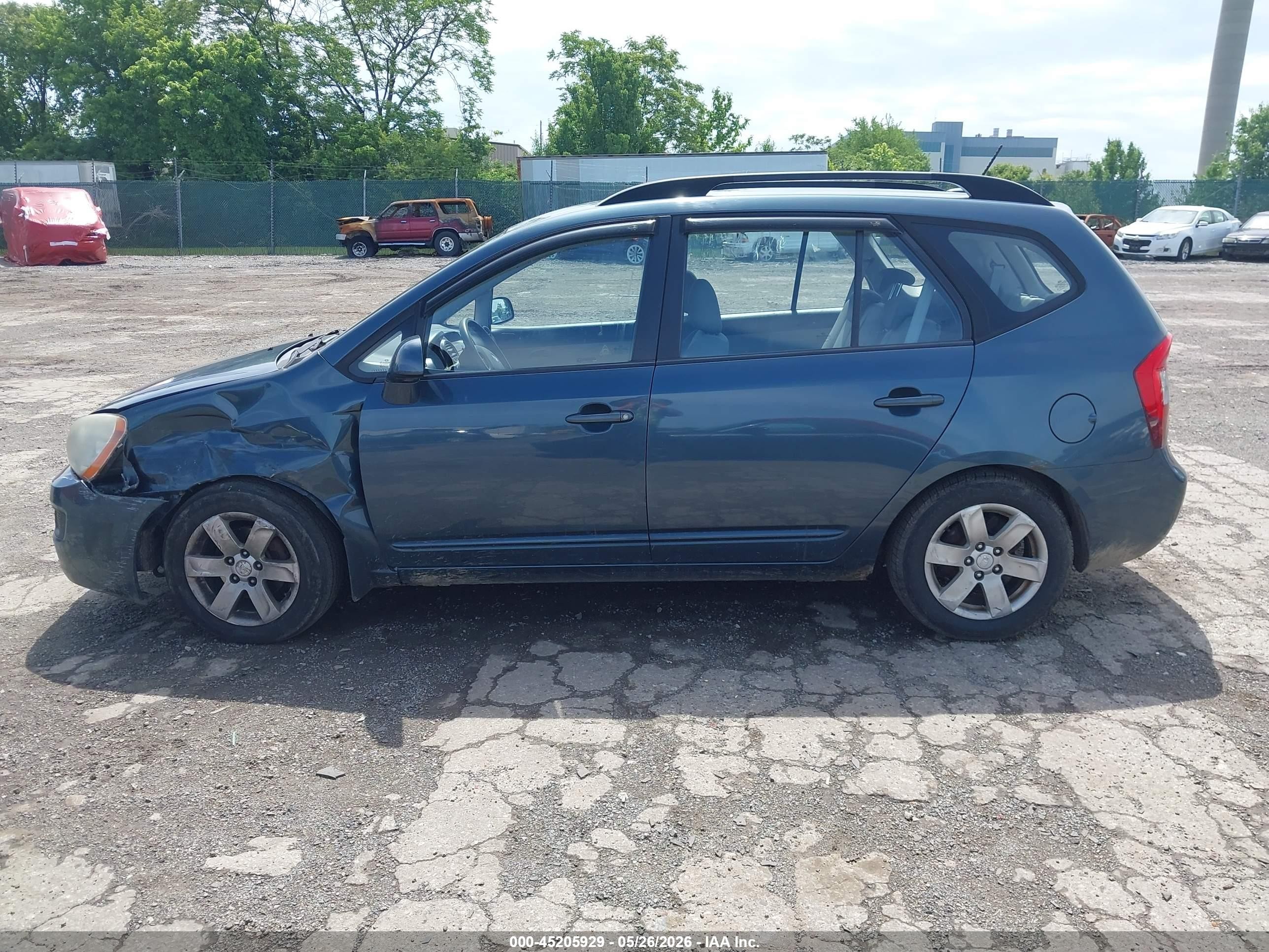 2009 Kia Rondo Lx Blue vin: KNAFG529897273591